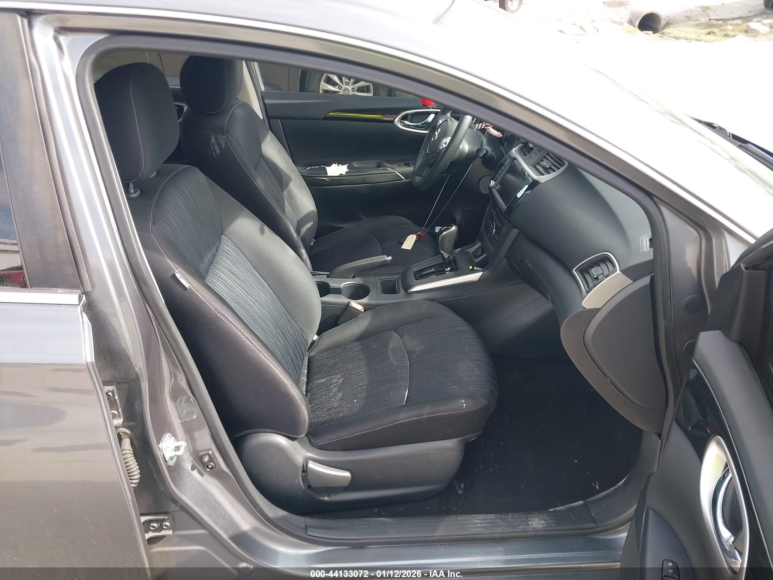 NISSAN SENTRA image 5