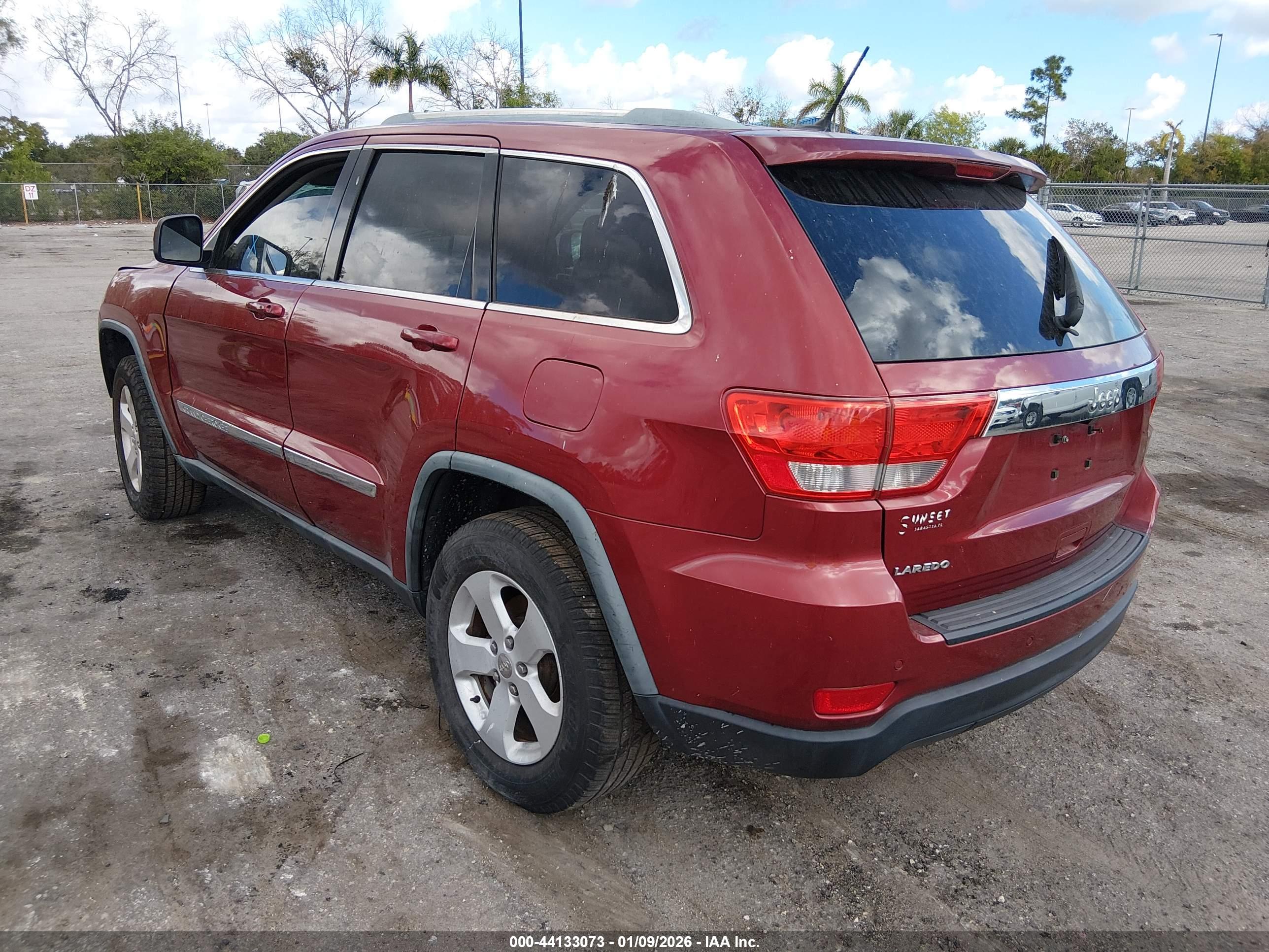JEEP GRAND image 3