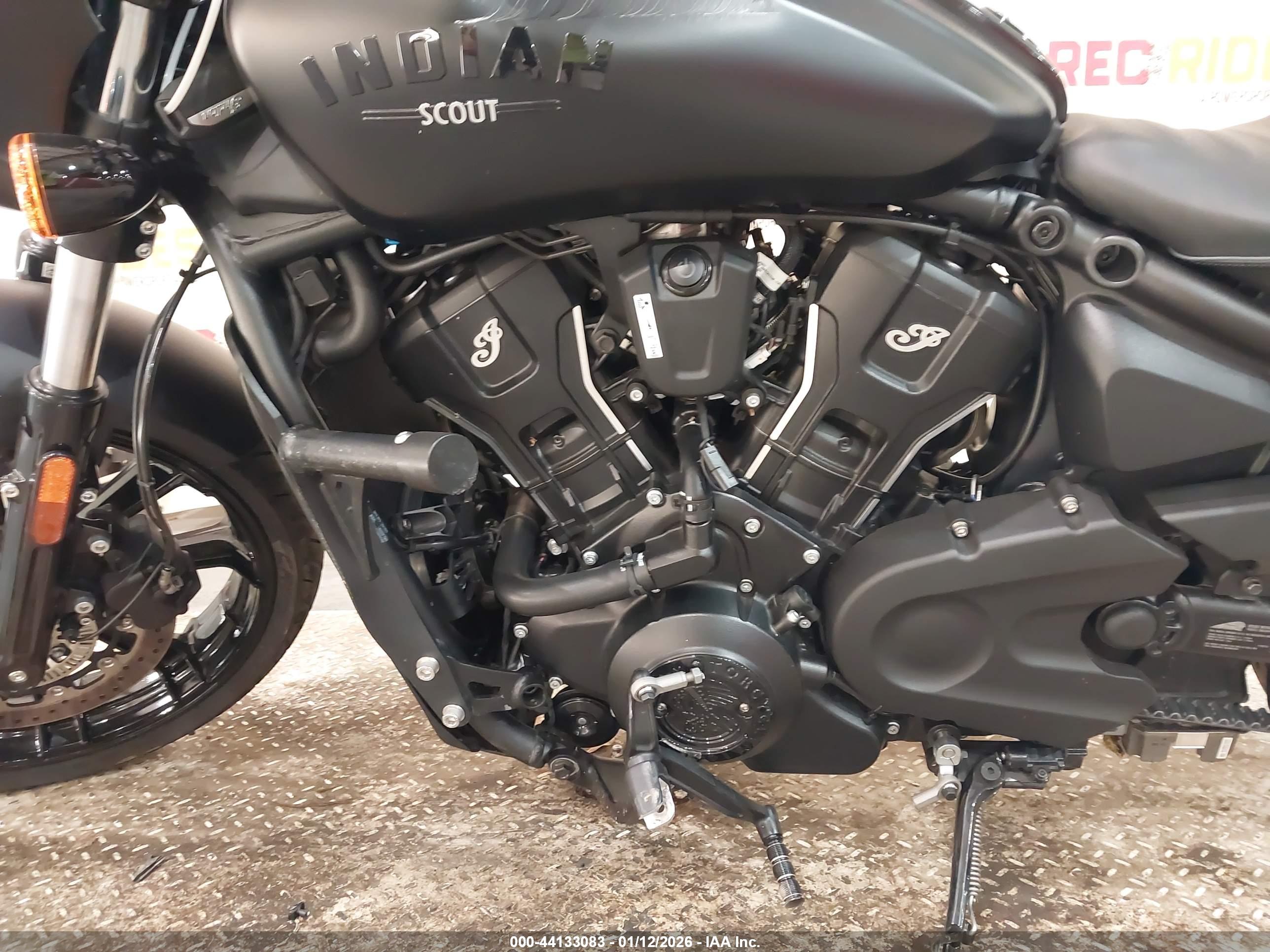 INDIAN MOTORCYCLE image 9