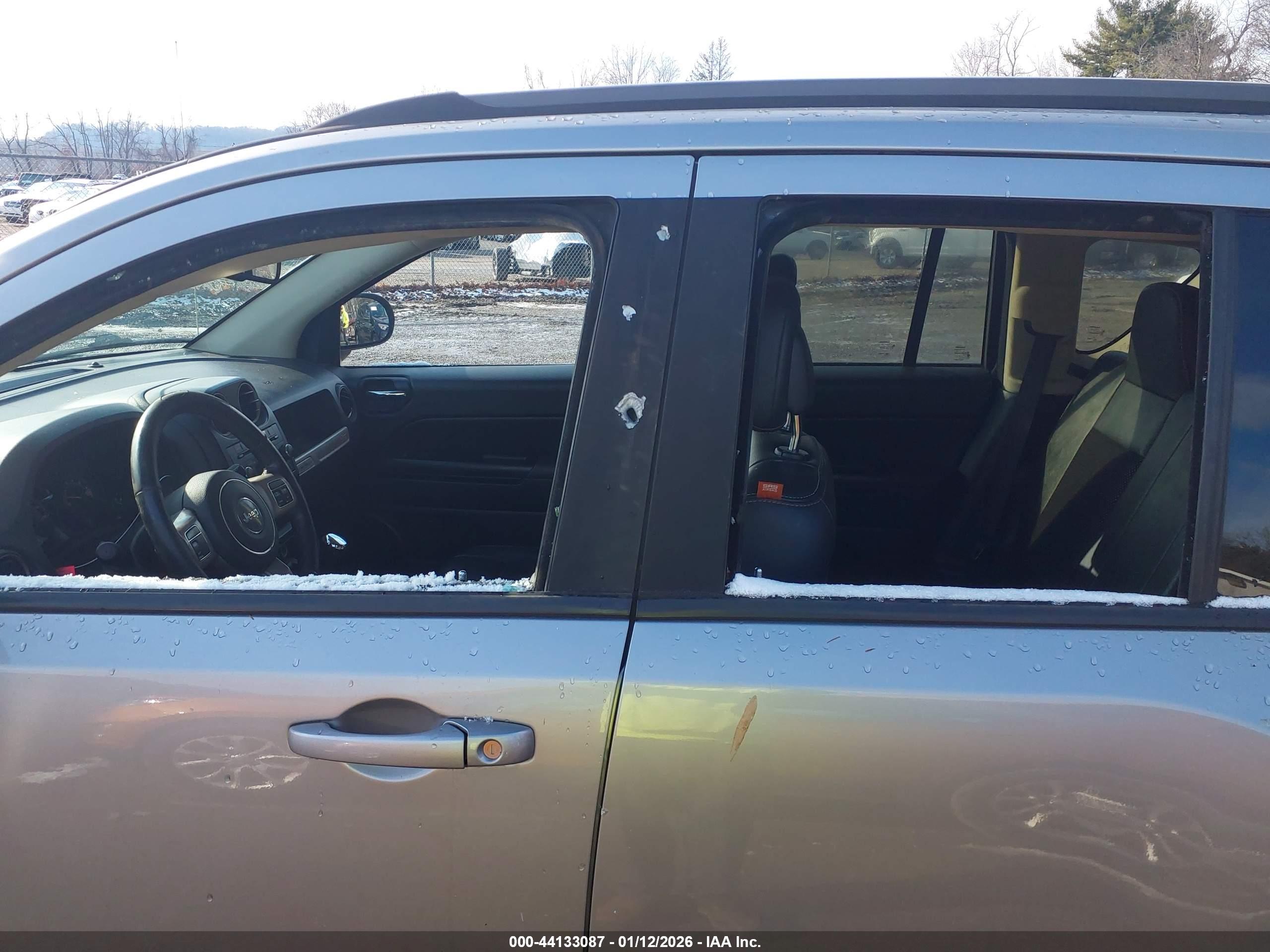 JEEP COMPASS image 6