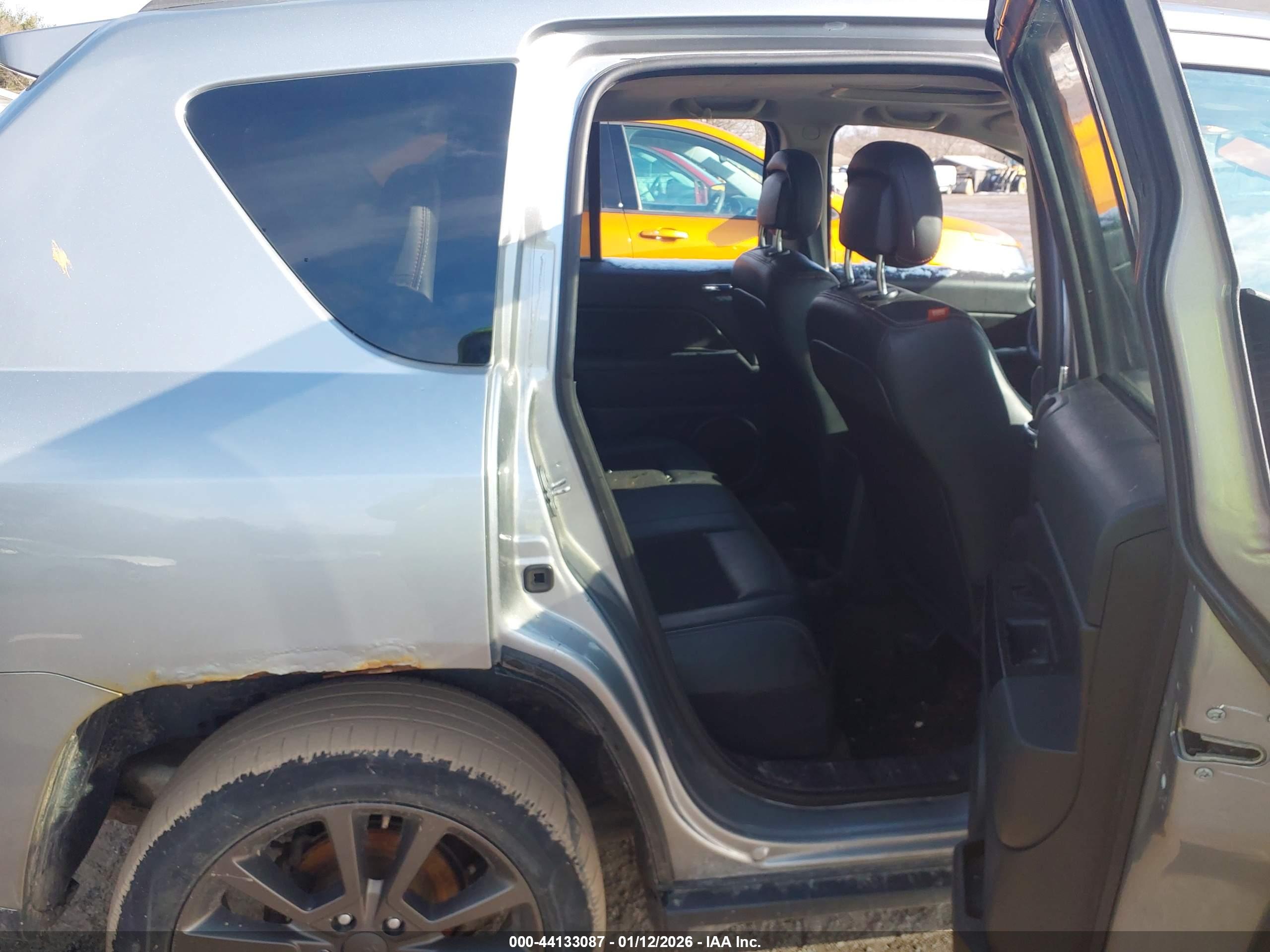 JEEP COMPASS image 8