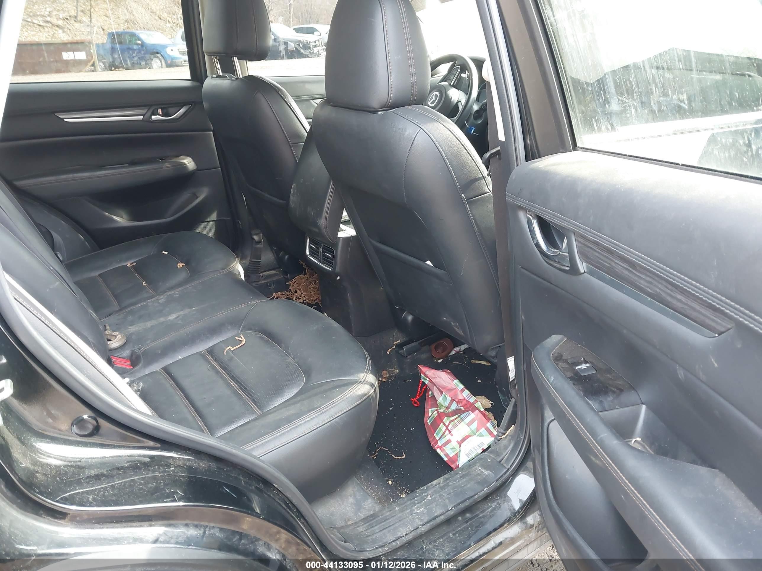 MAZDA CX-5 image 8