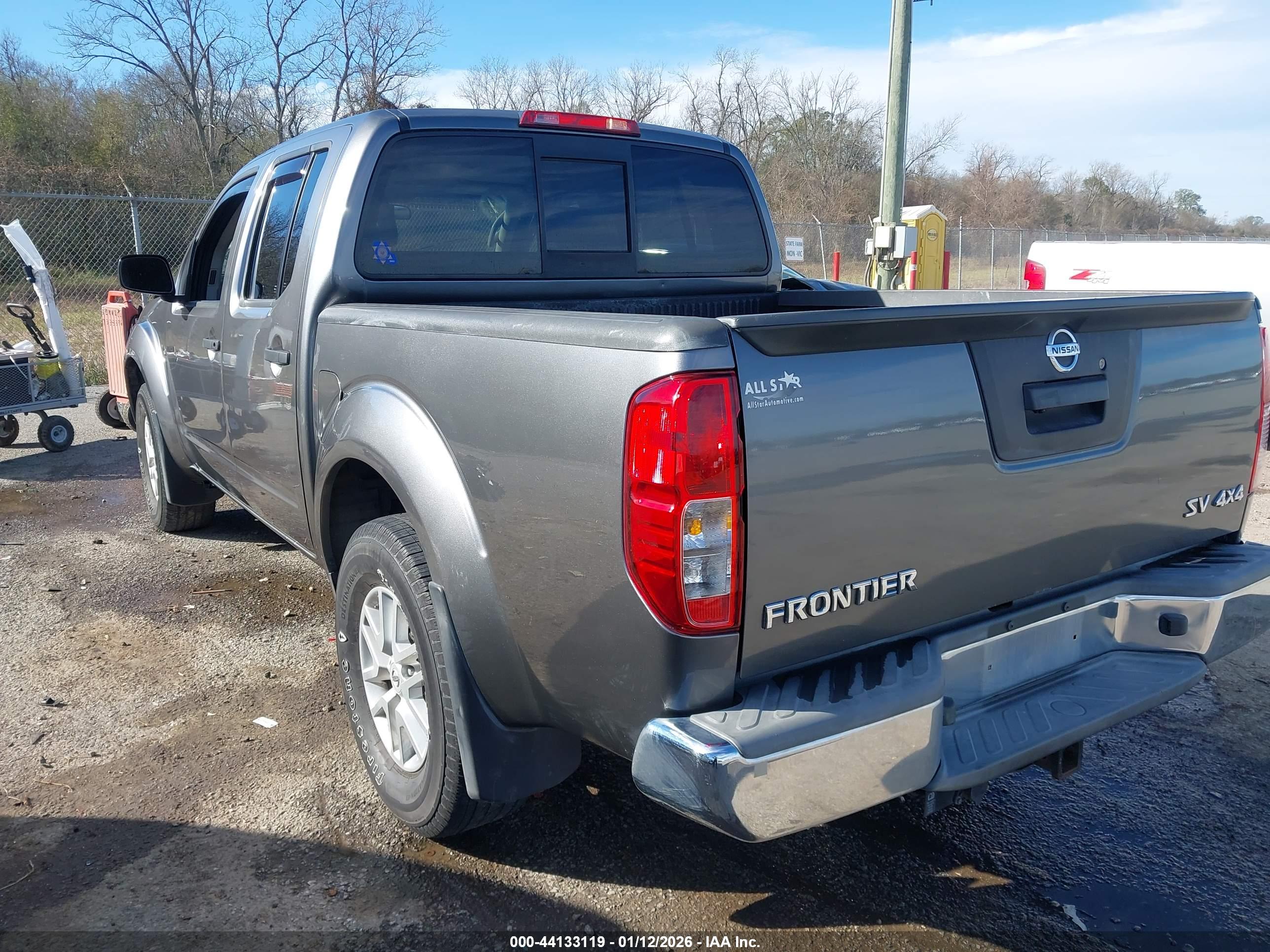 NISSAN FRONTIER image 3
