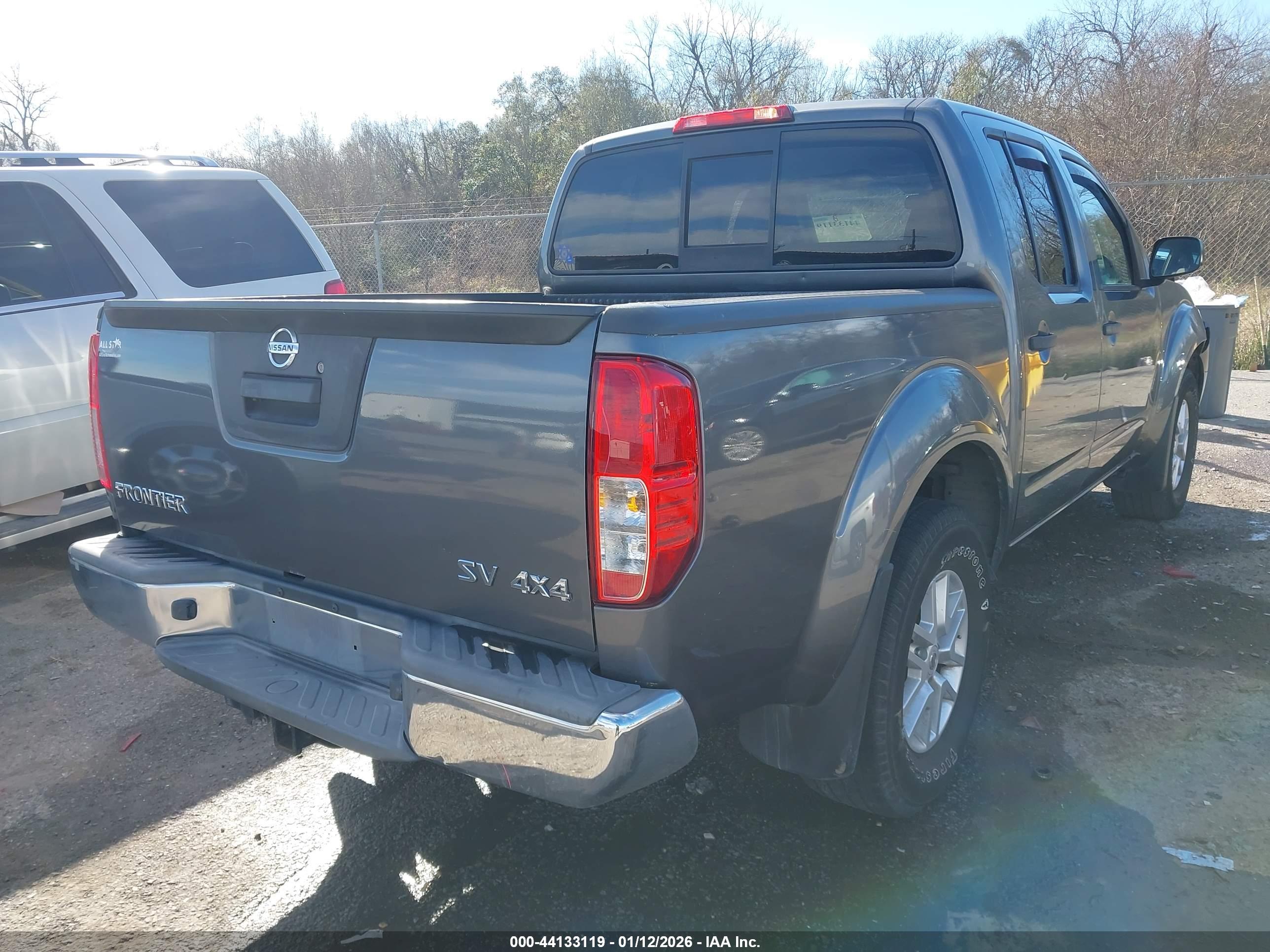 NISSAN FRONTIER image 4