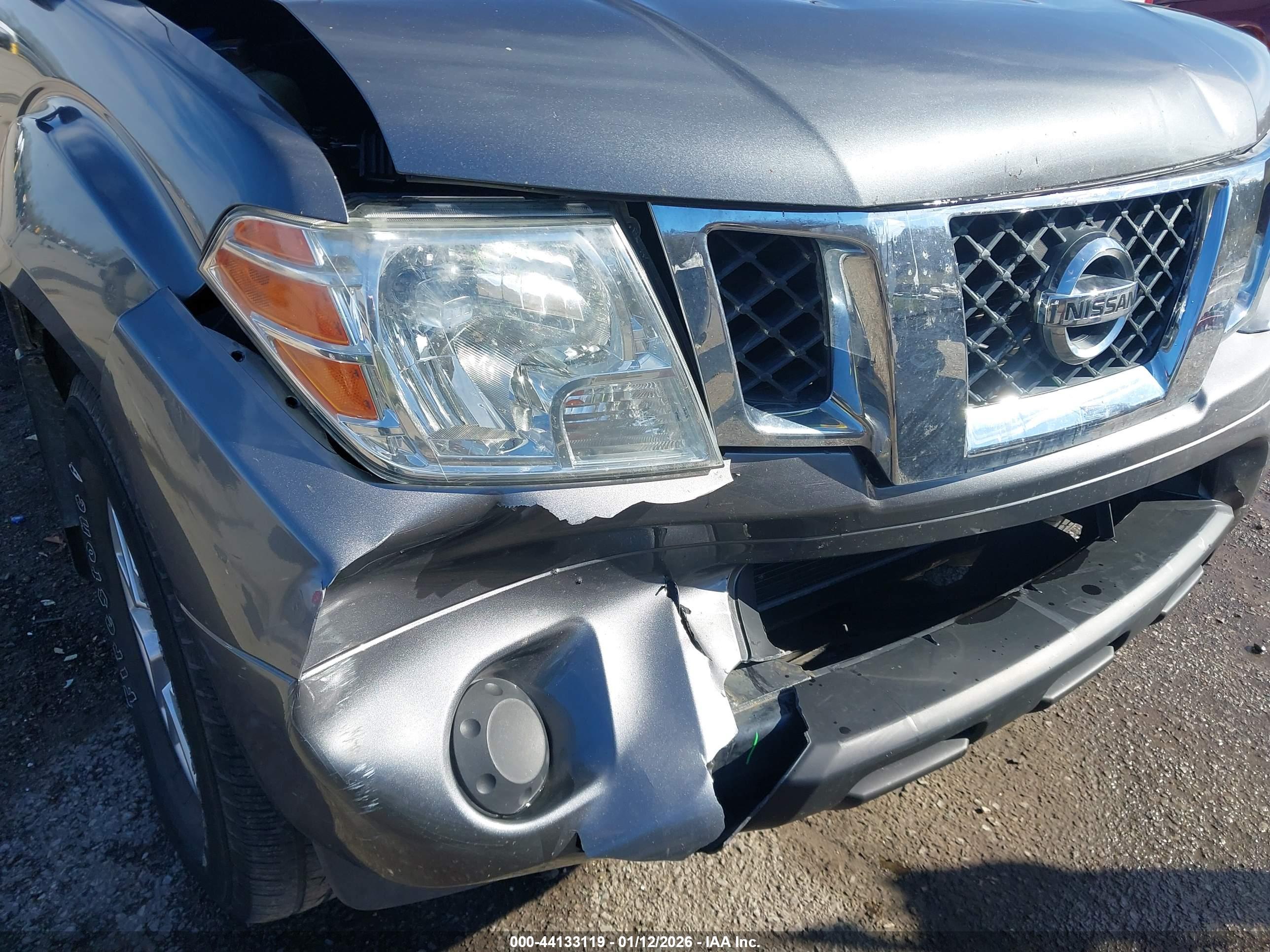 NISSAN FRONTIER image 6