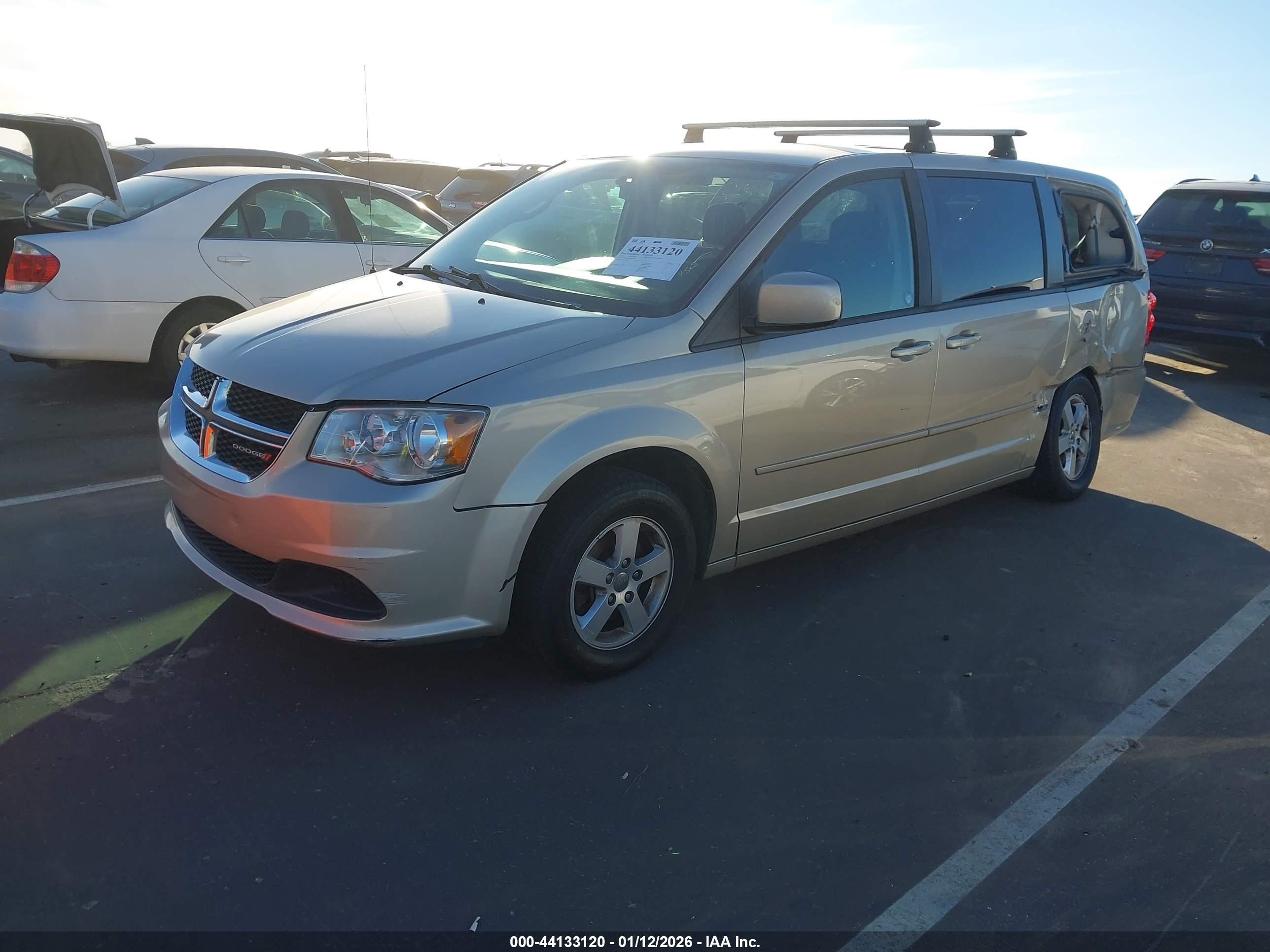 DODGE GRAND image 2