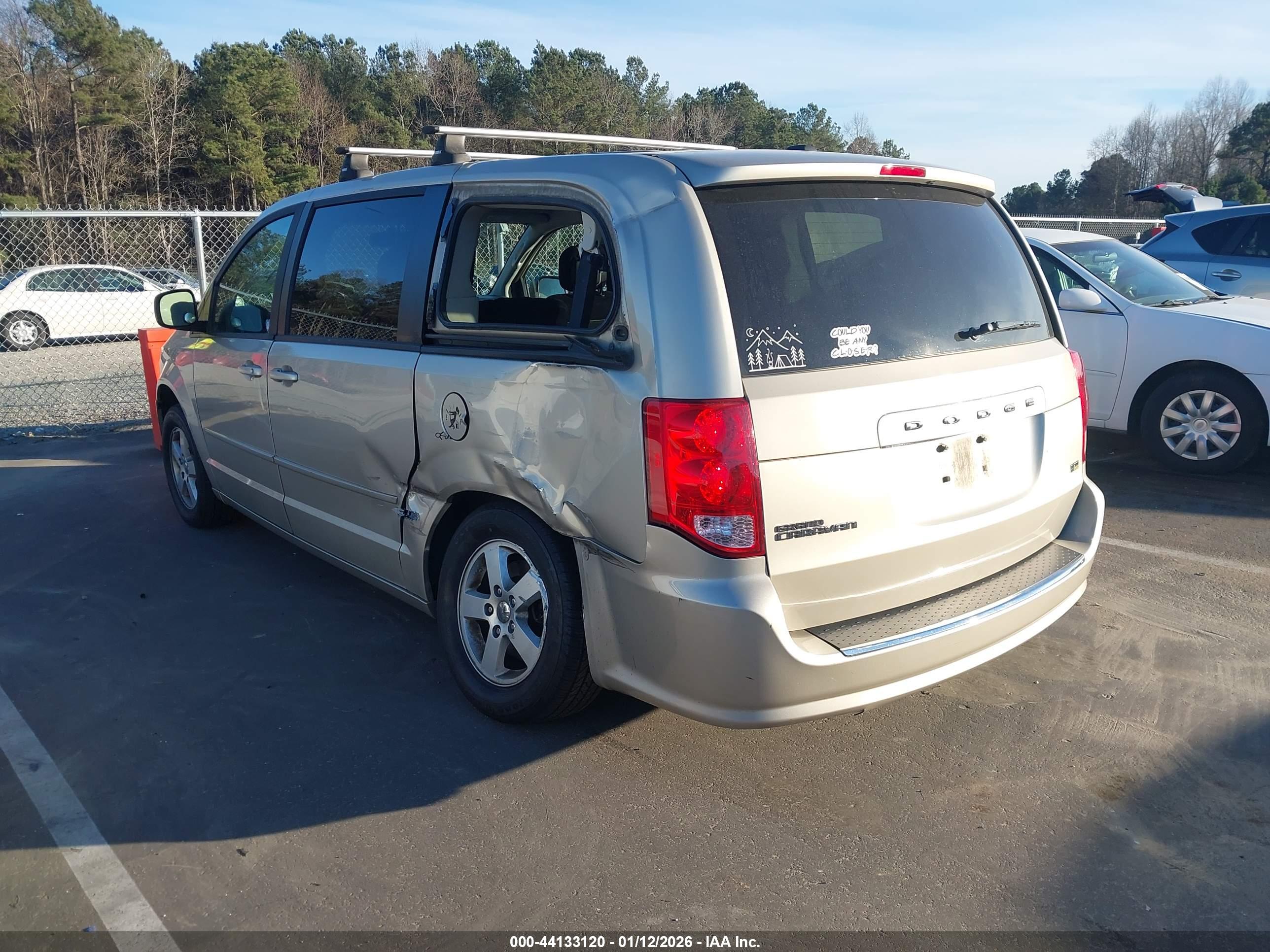 DODGE GRAND image 3