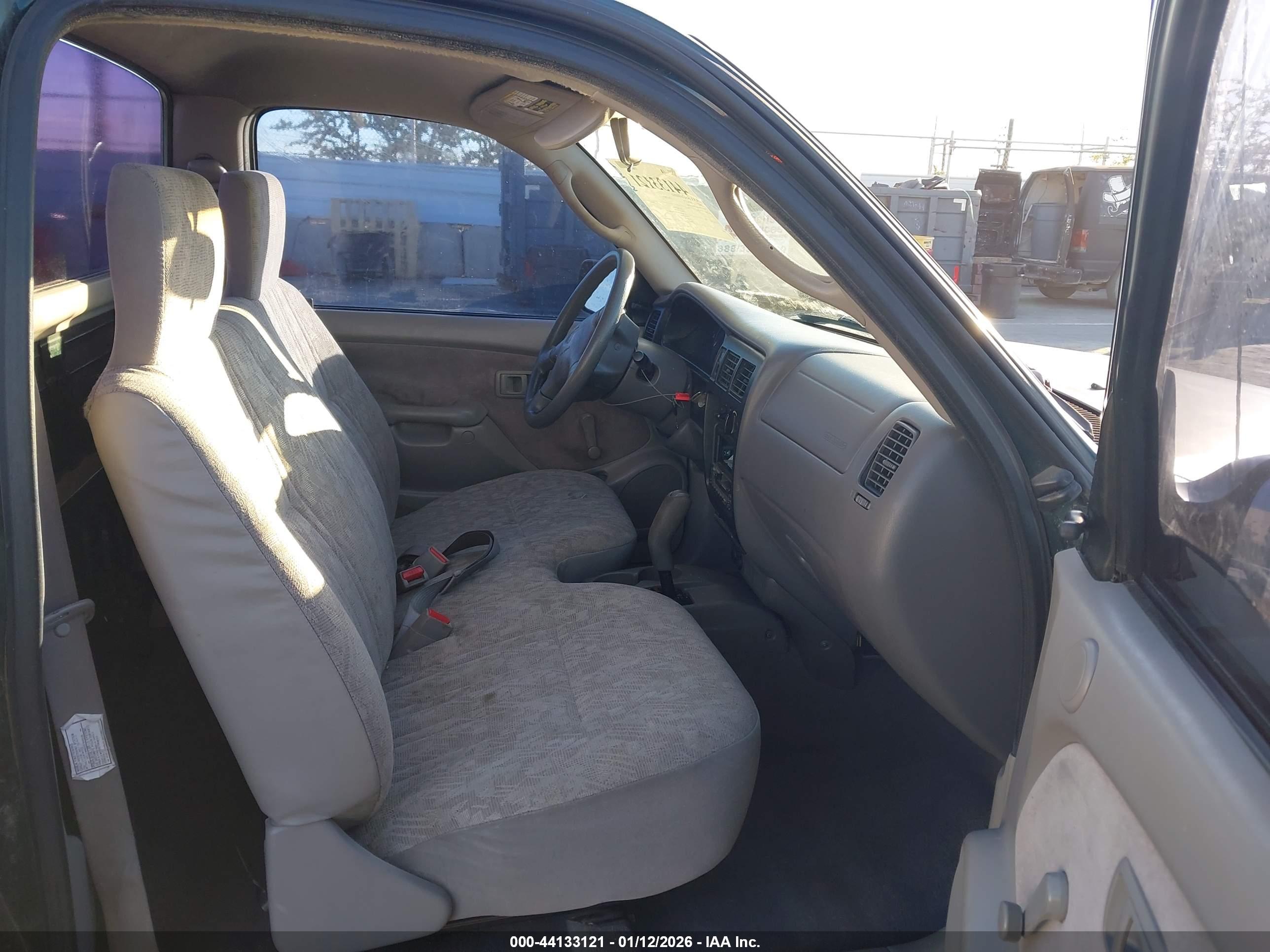 TOYOTA TACOMA image 5