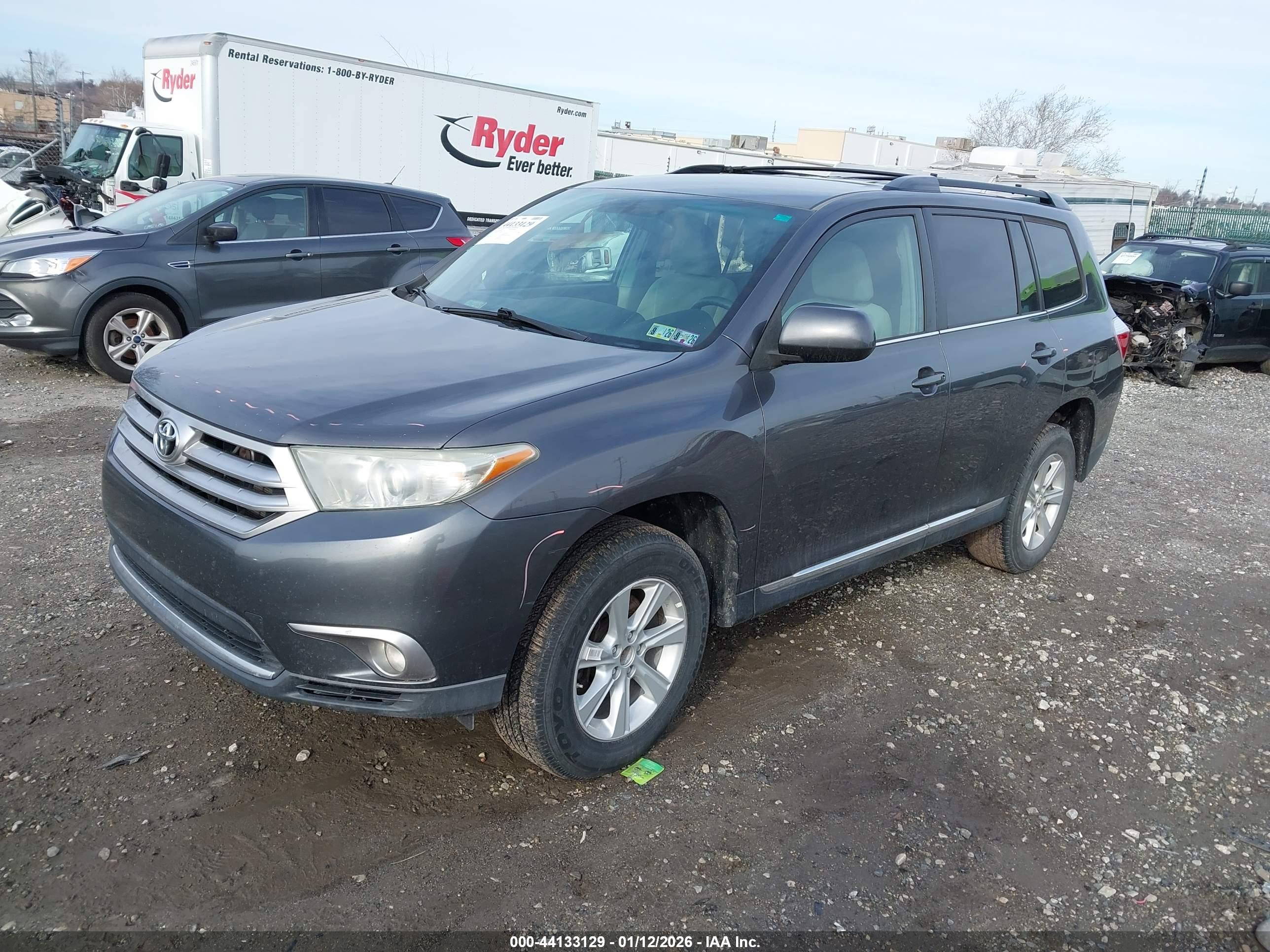 TOYOTA HIGHLANDER image 2