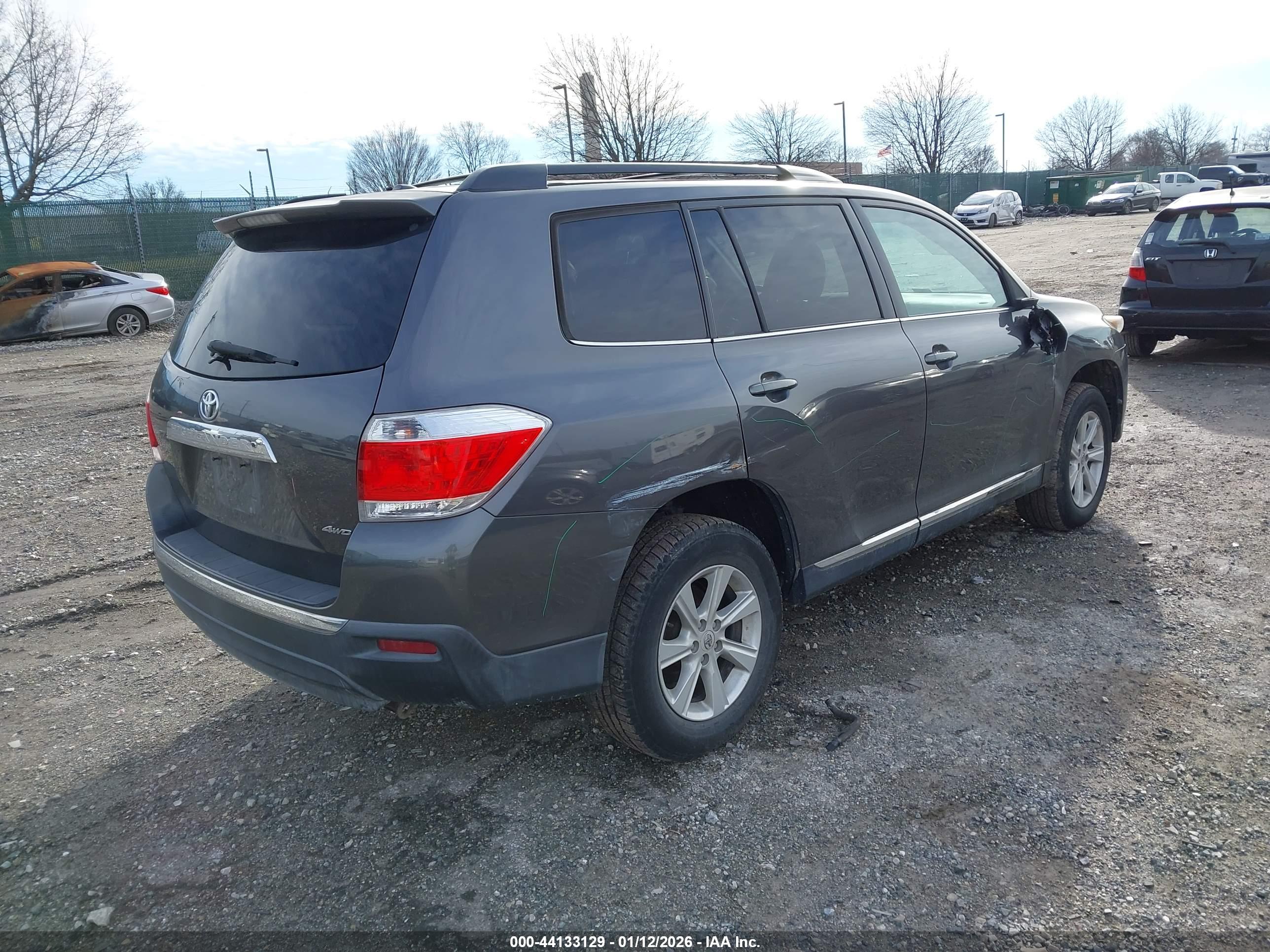 TOYOTA HIGHLANDER image 4