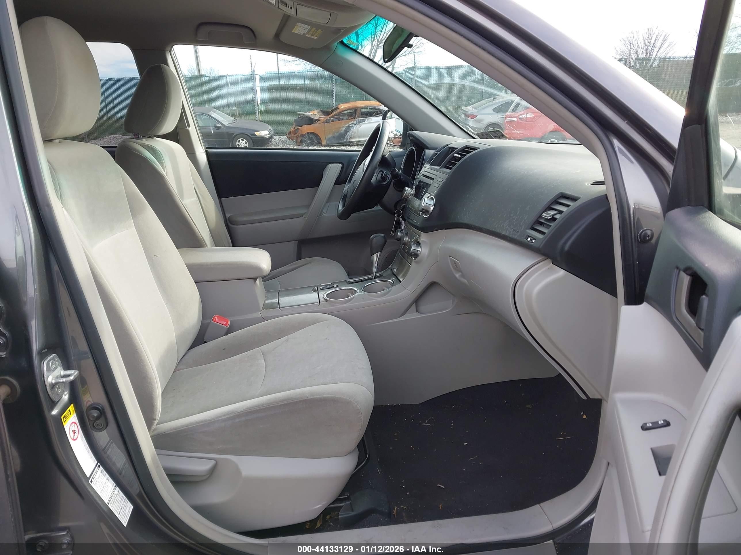 TOYOTA HIGHLANDER image 5