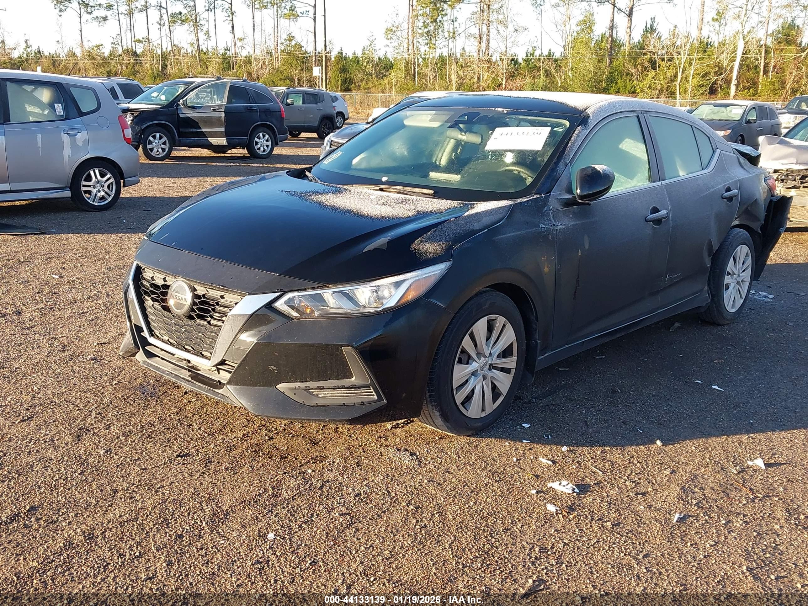 NISSAN SENTRA image 2