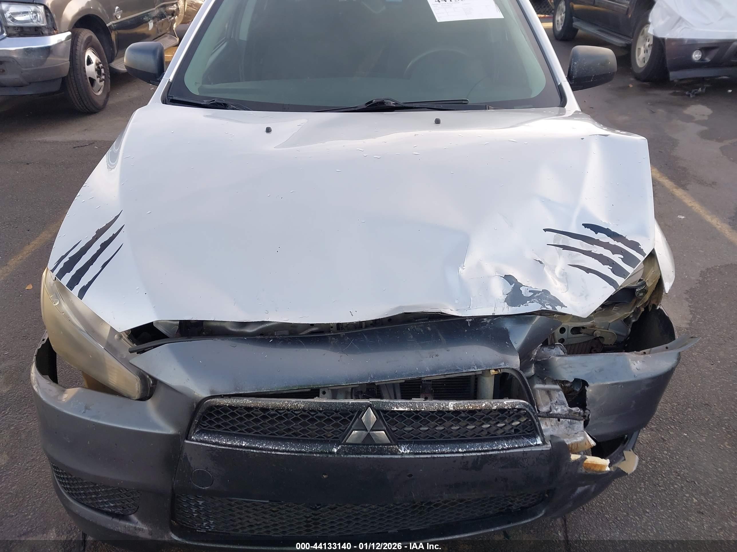 MITSUBISHI LANCER image 10