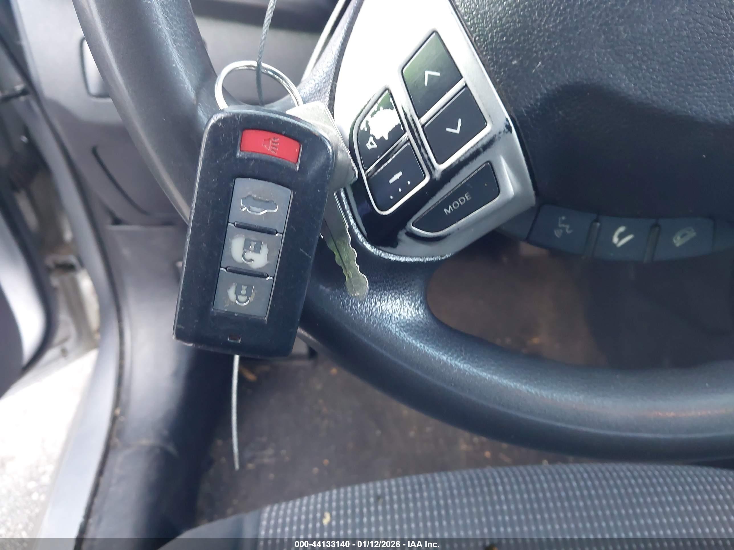 MITSUBISHI LANCER image 11