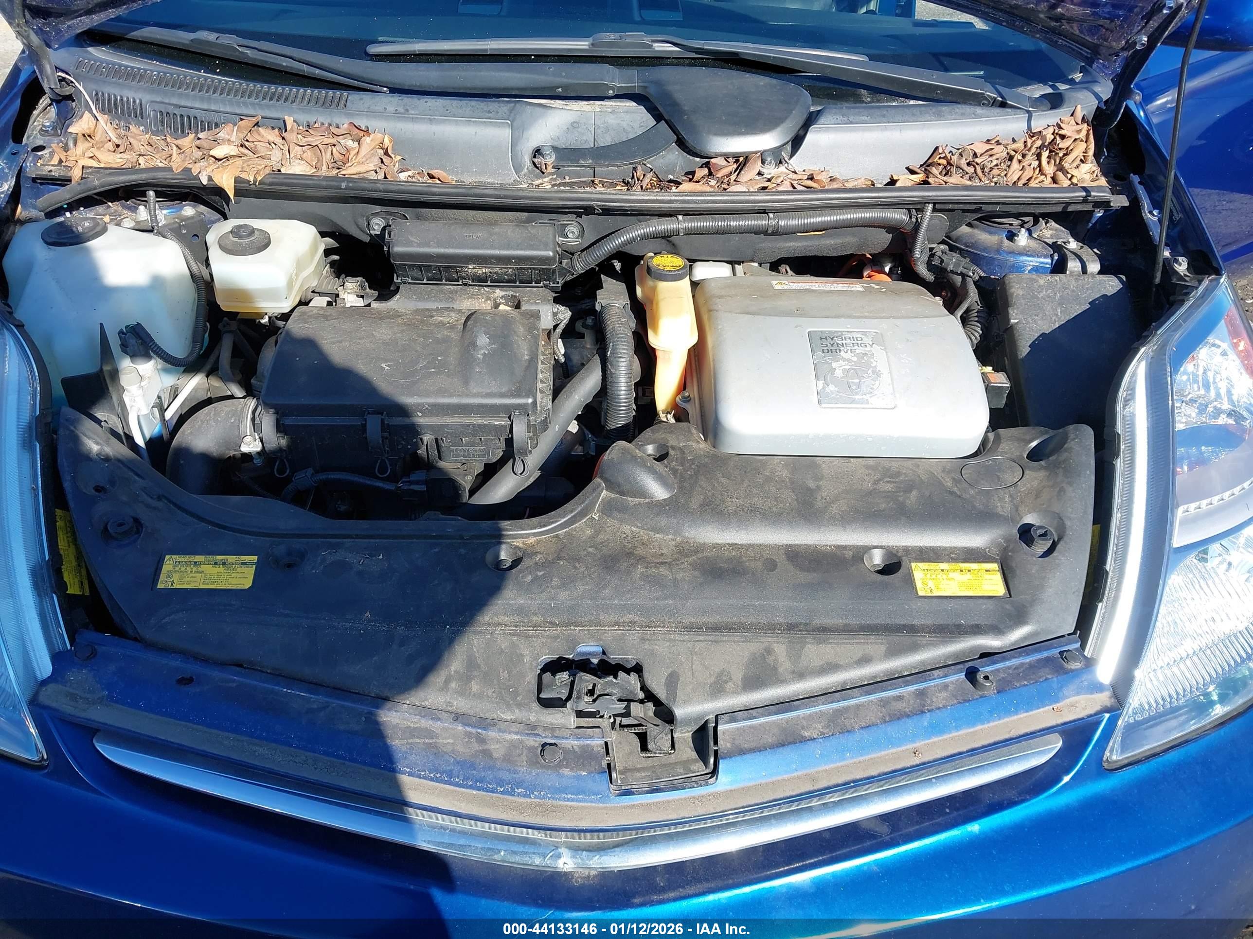TOYOTA PRIUS image 10
