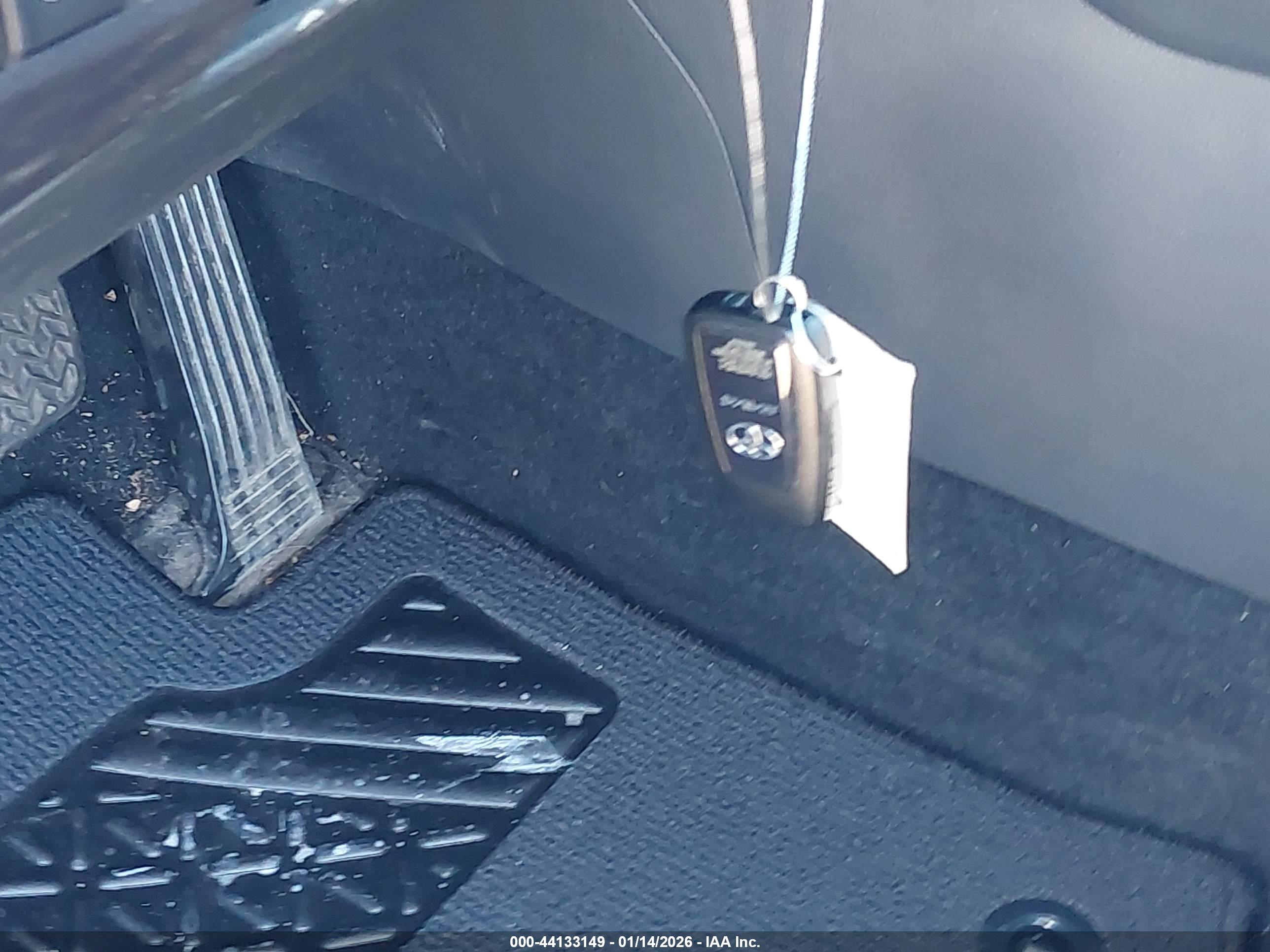 TOYOTA RAV4 image 11