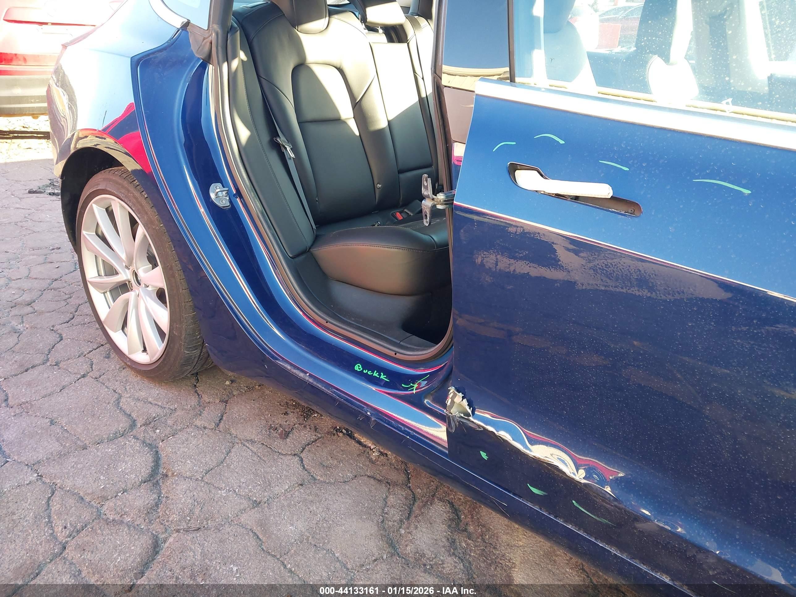 TESLA MODEL image 6