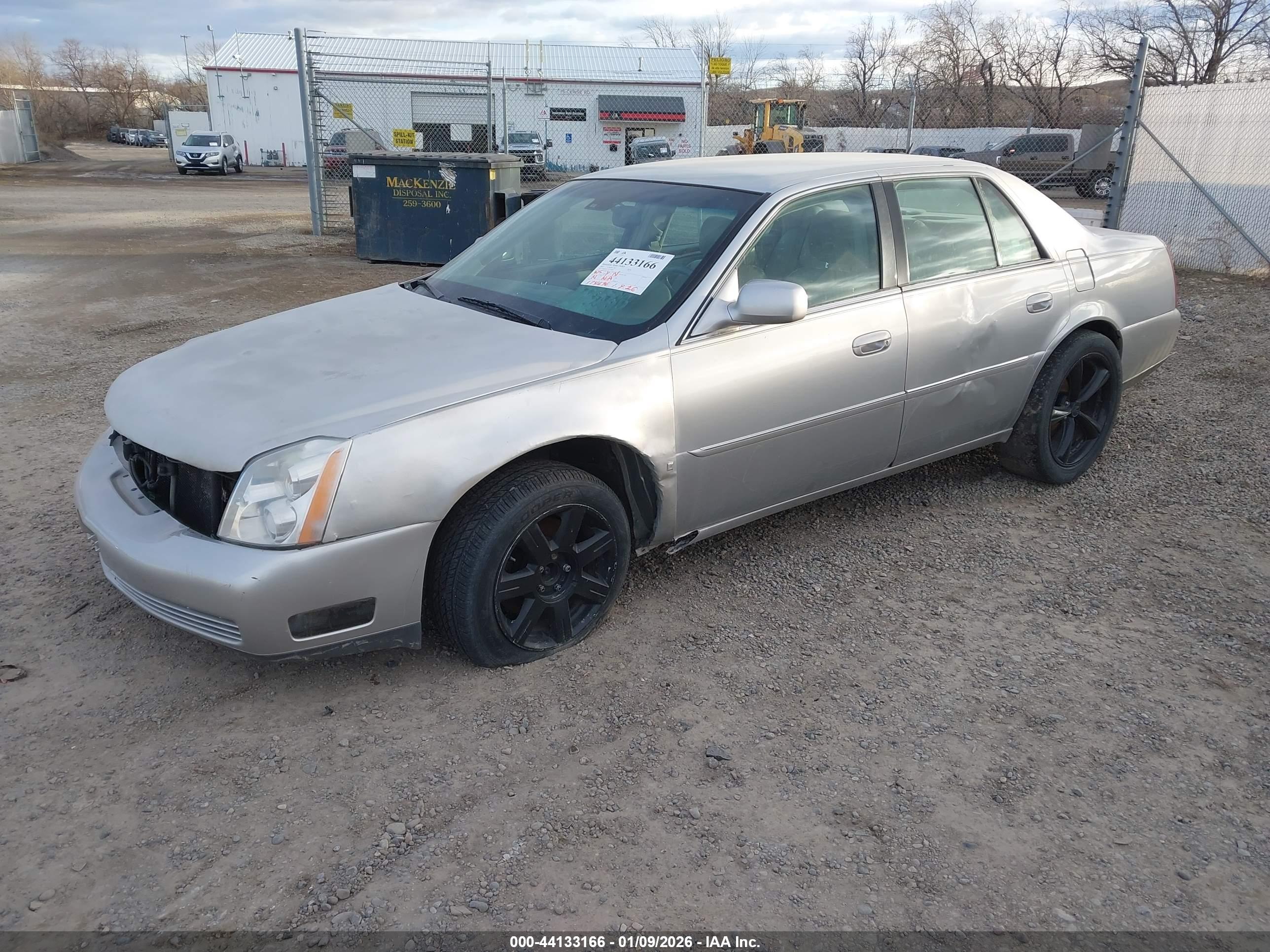 CADILLAC DTS image 2