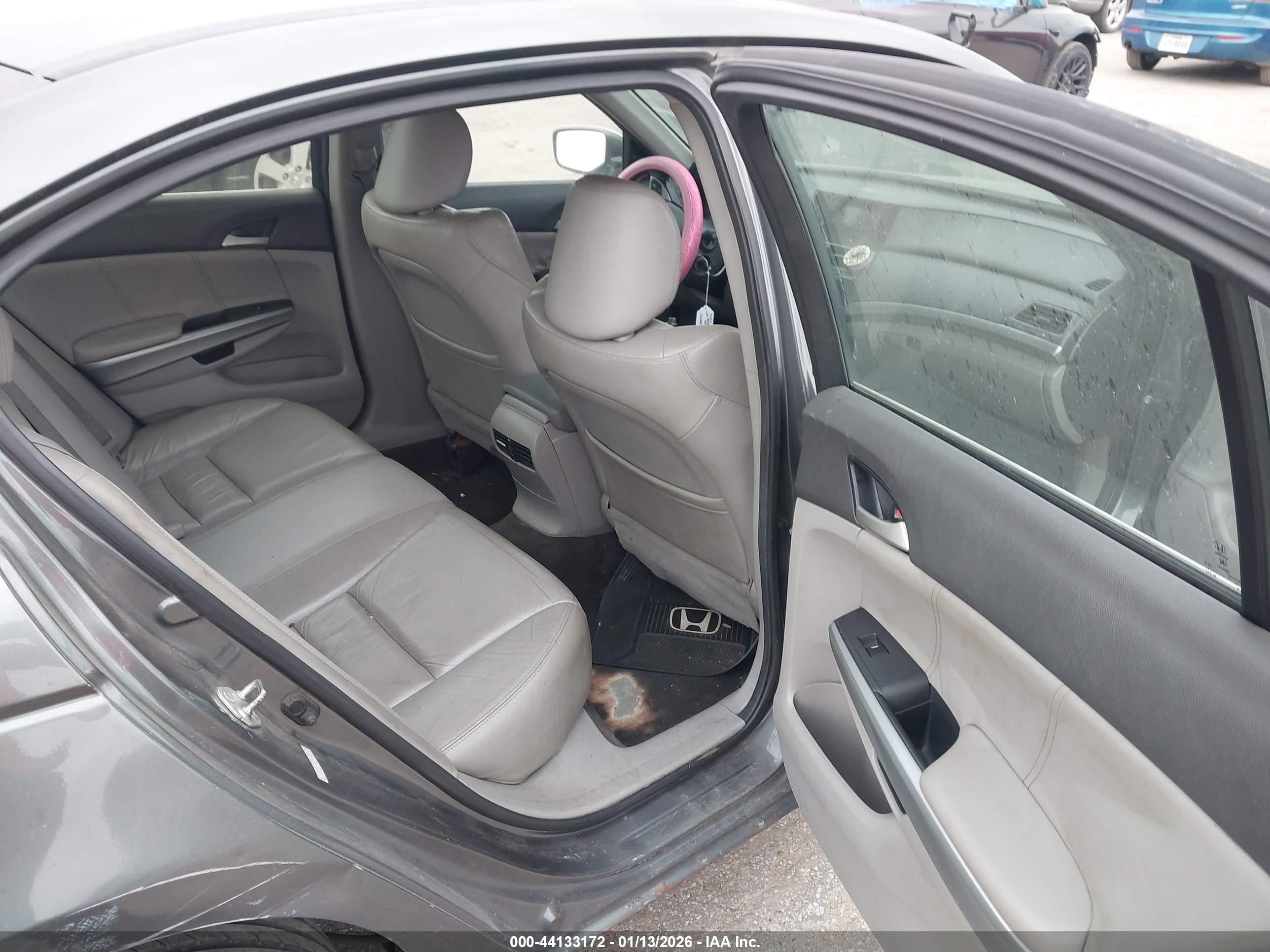 HONDA ACCORD image 8