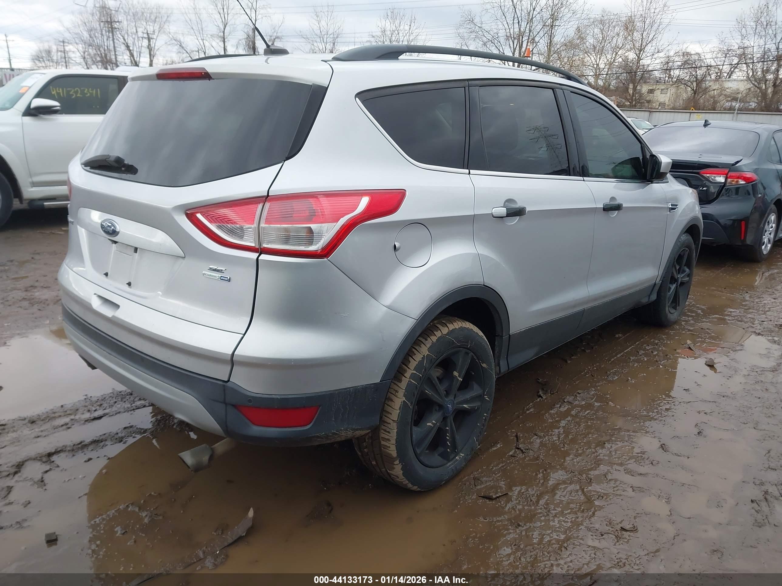 FORD ESCAPE image 4