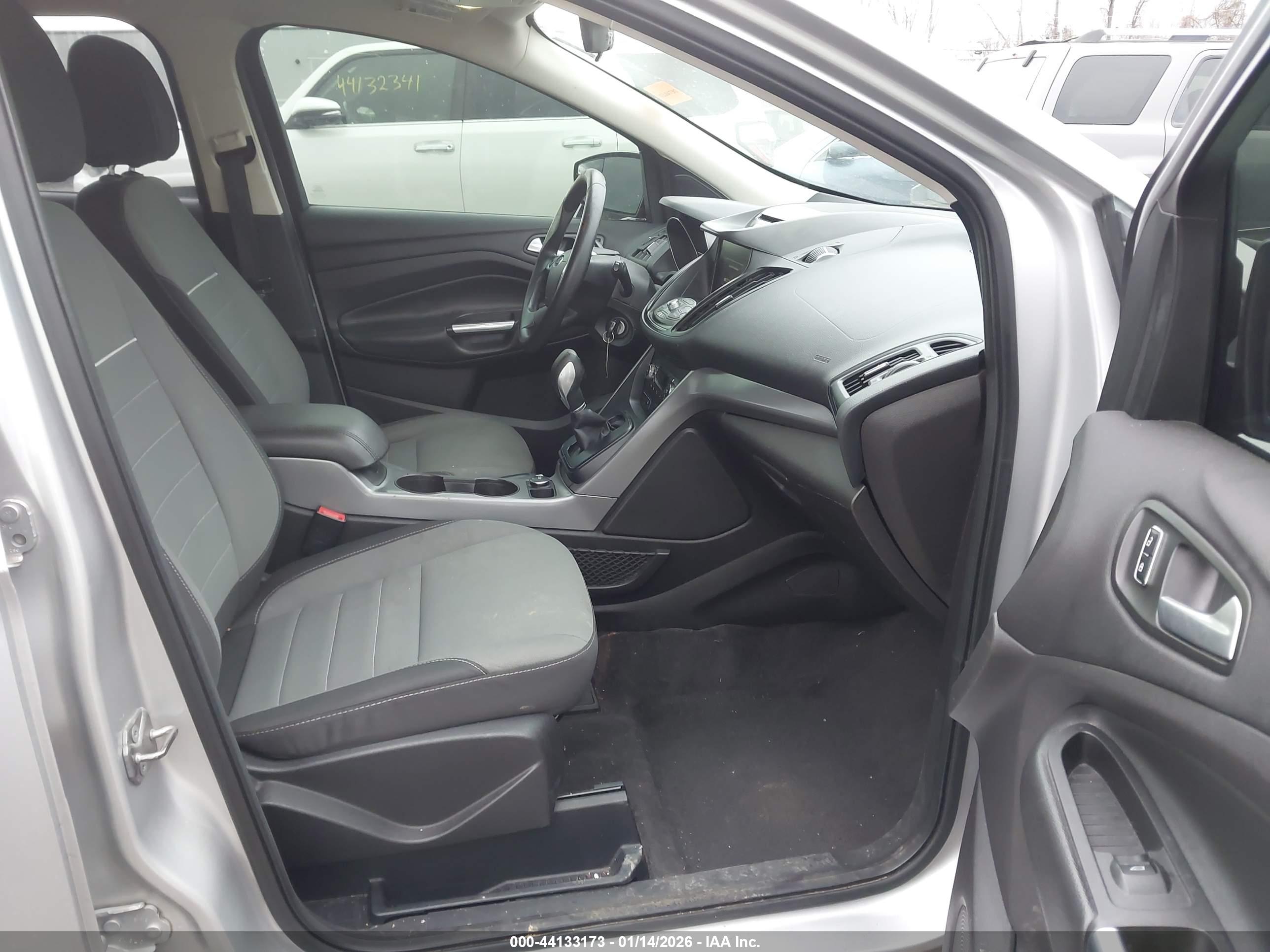 FORD ESCAPE image 5