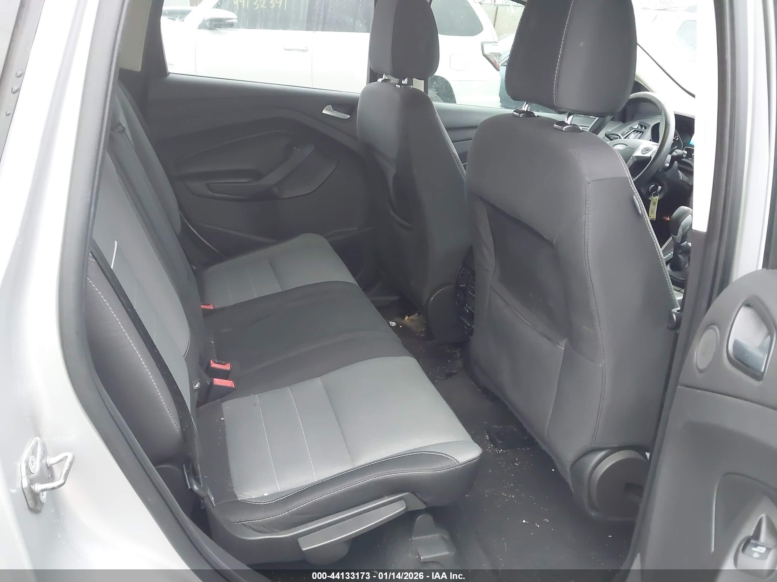 FORD ESCAPE image 8