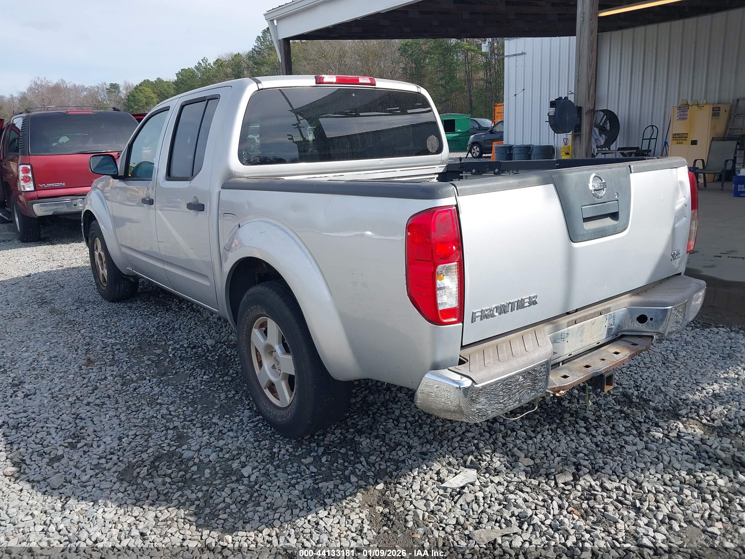 NISSAN FRONTIER image 3