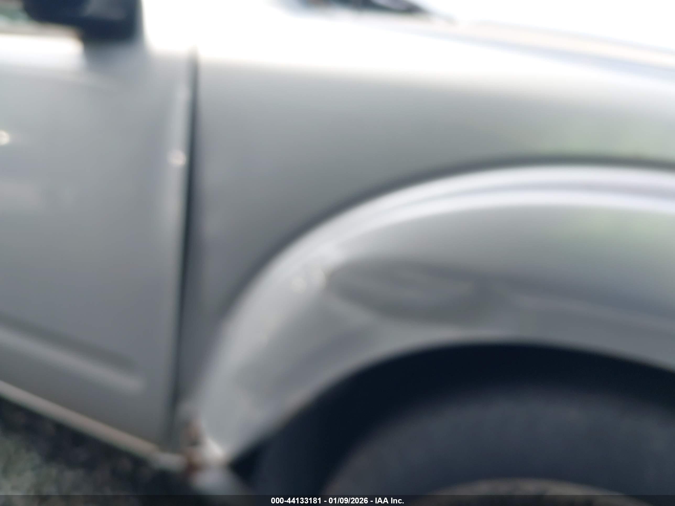 NISSAN FRONTIER image 6