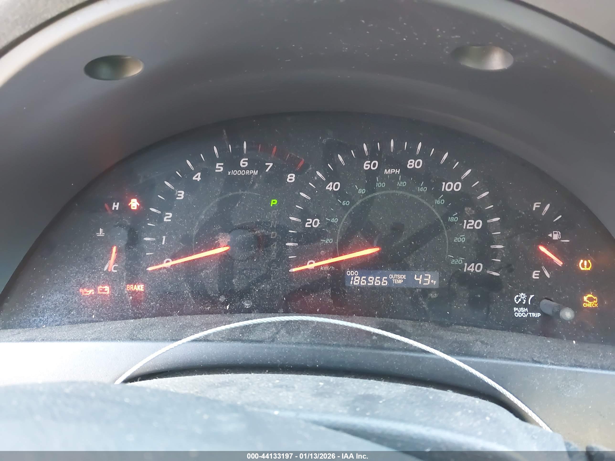 TOYOTA CAMRY image 7