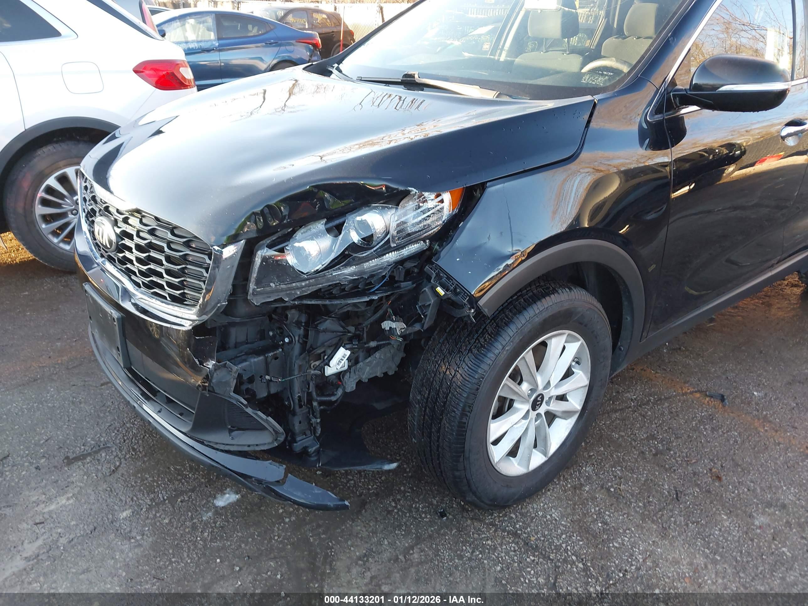 KIA SORENTO image 6