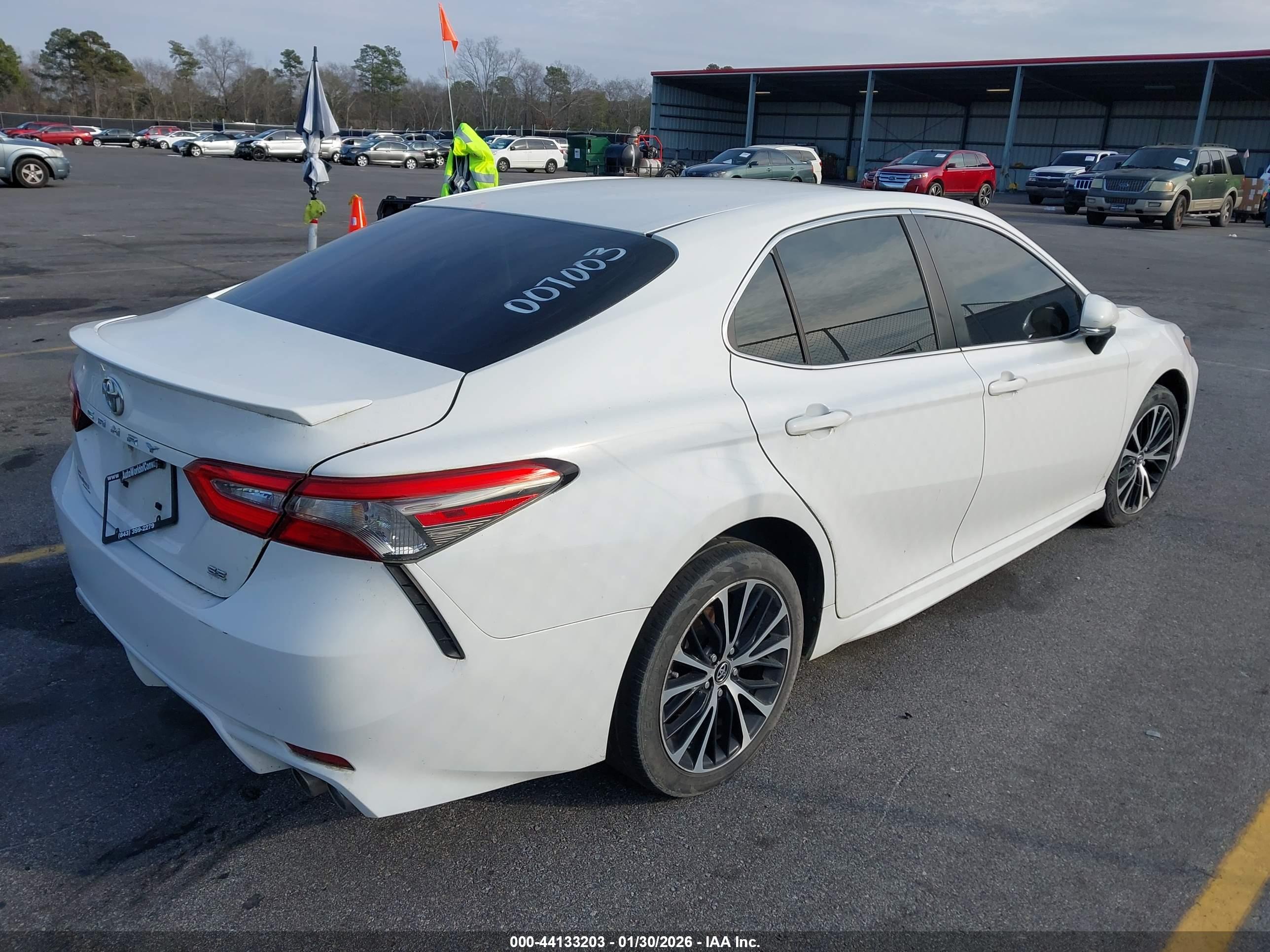 TOYOTA CAMRY image 4