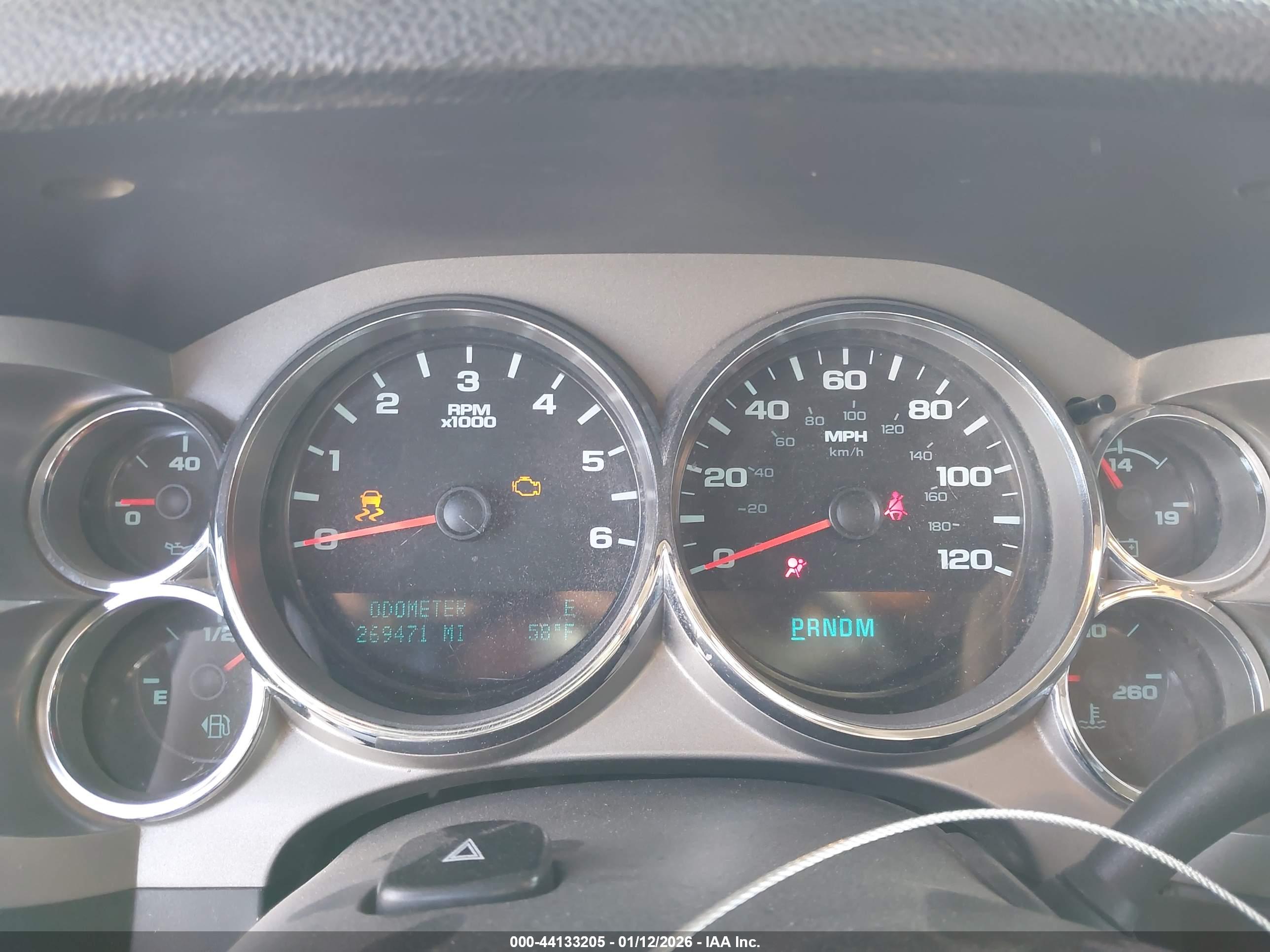 CHEVROLET SILVERADO image 7