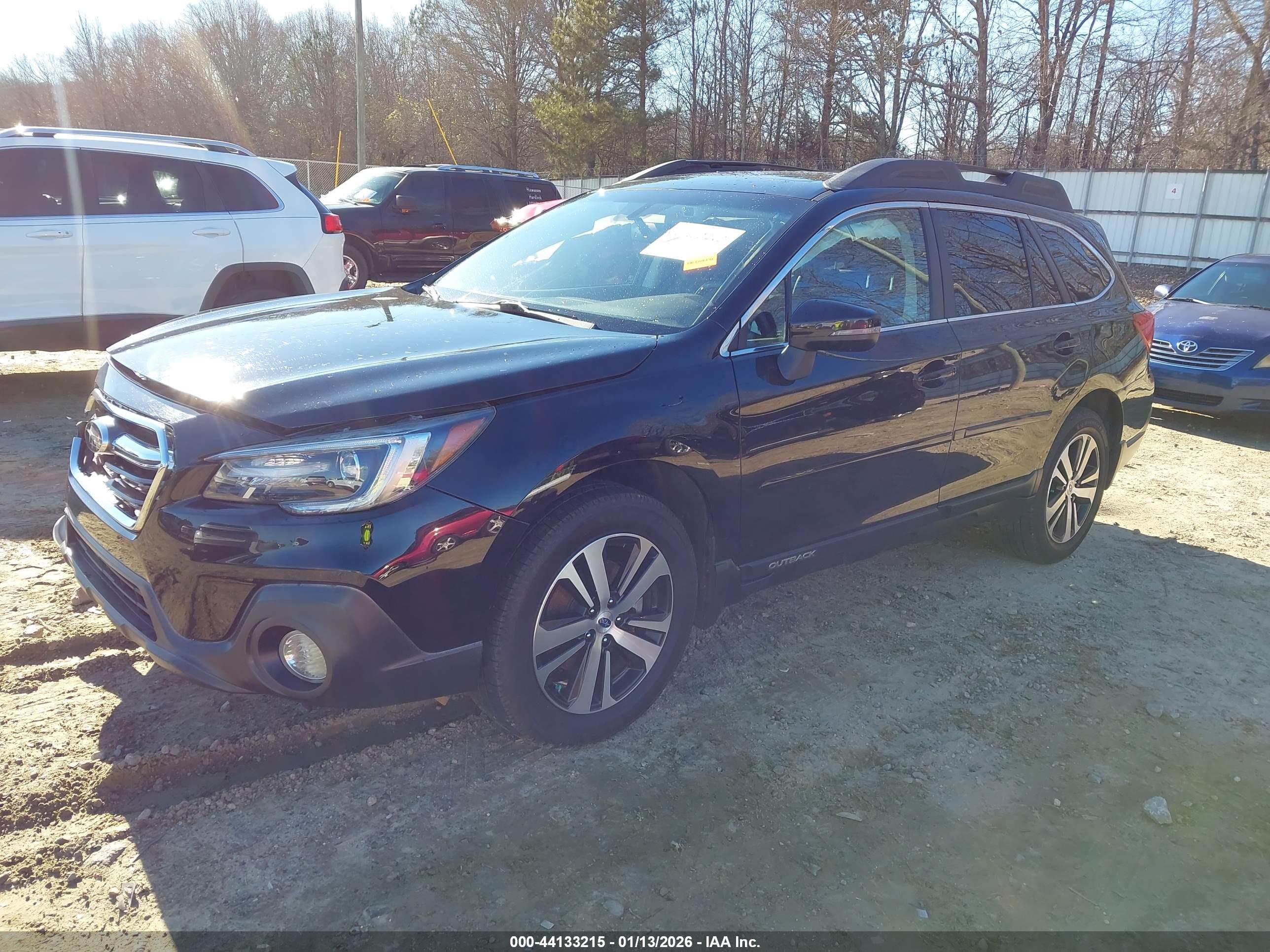 SUBARU OUTBACK image 2