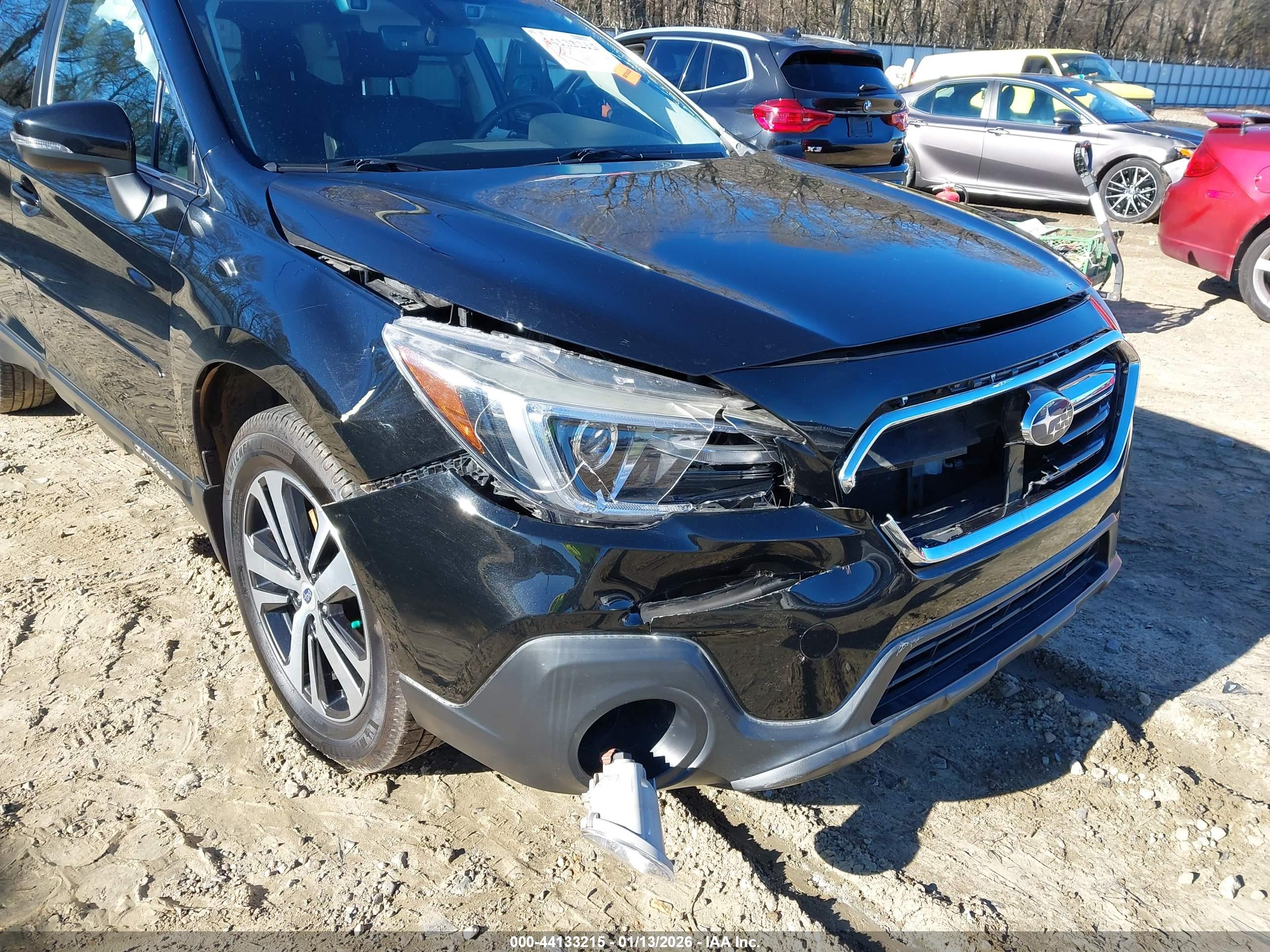 SUBARU OUTBACK image 6