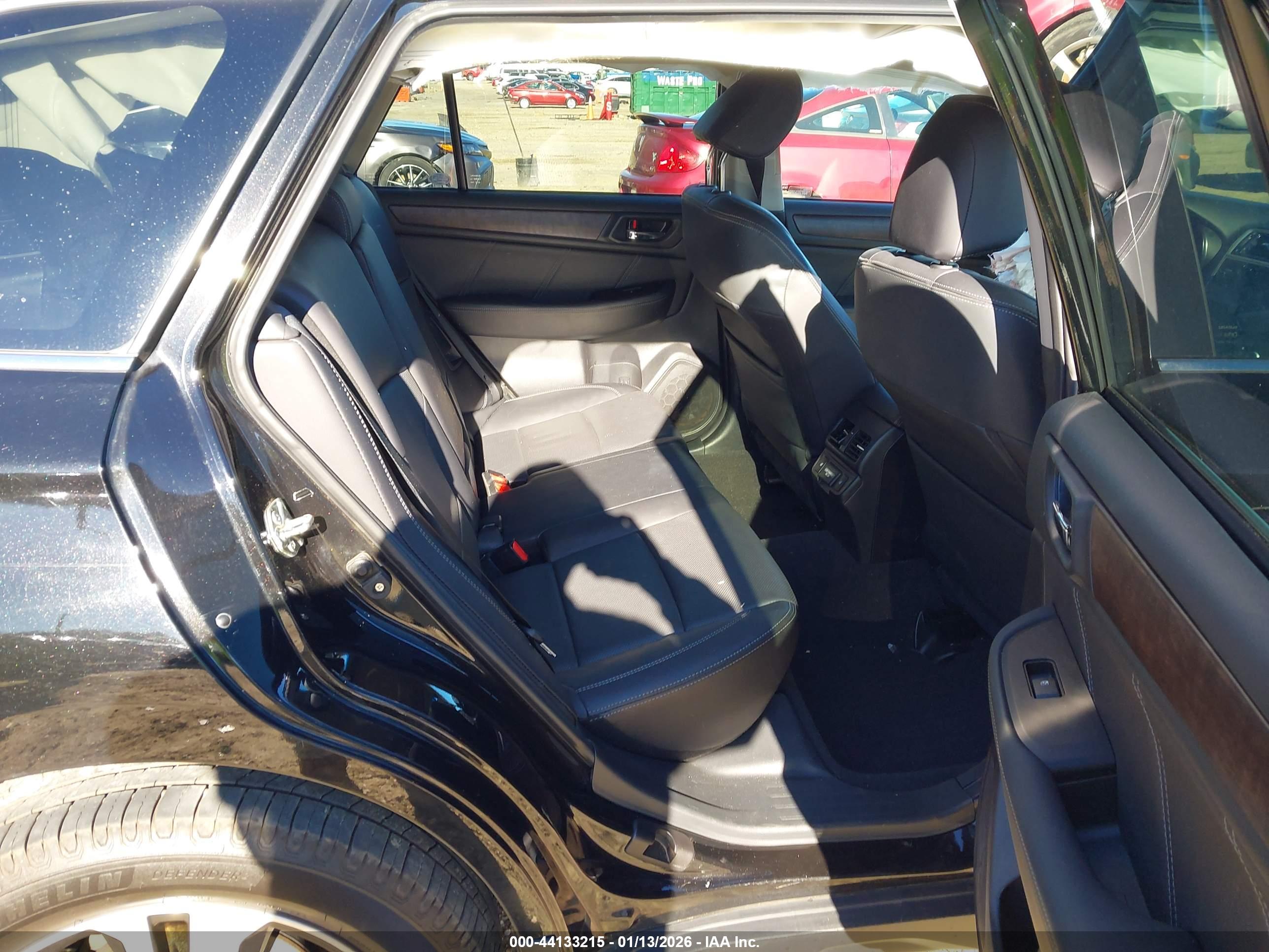 SUBARU OUTBACK image 8