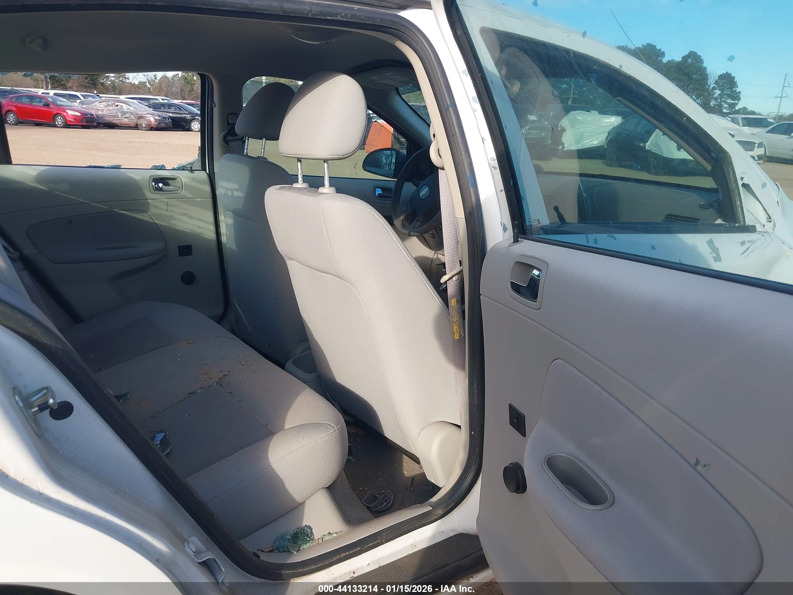 CHEVROLET COBALT image 8