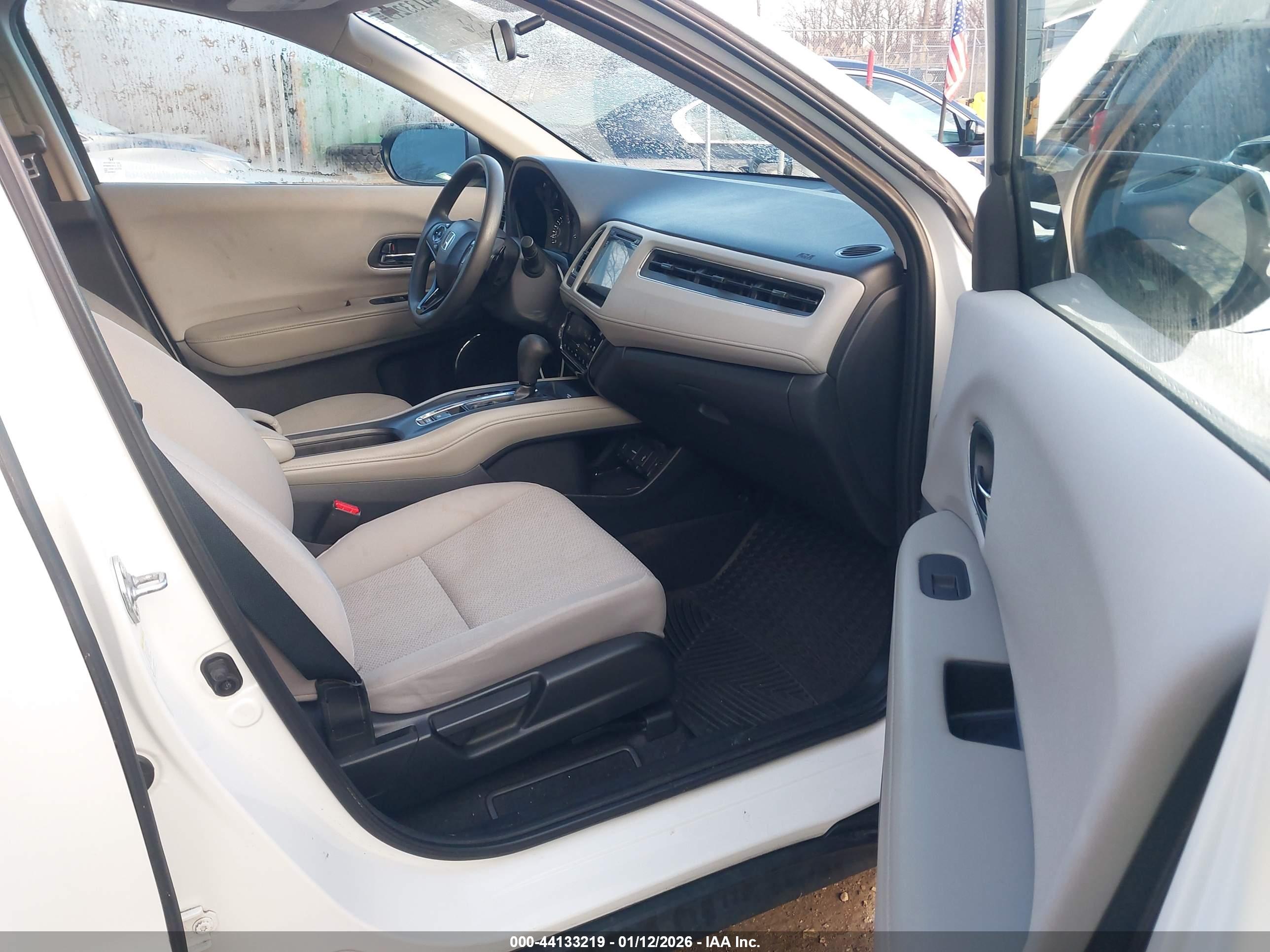 HONDA HR-V image 5