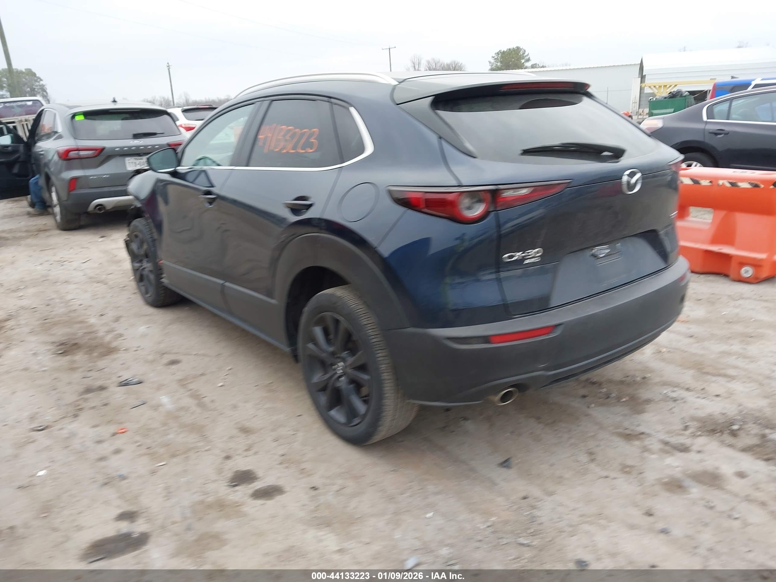 MAZDA CX-30 image 3