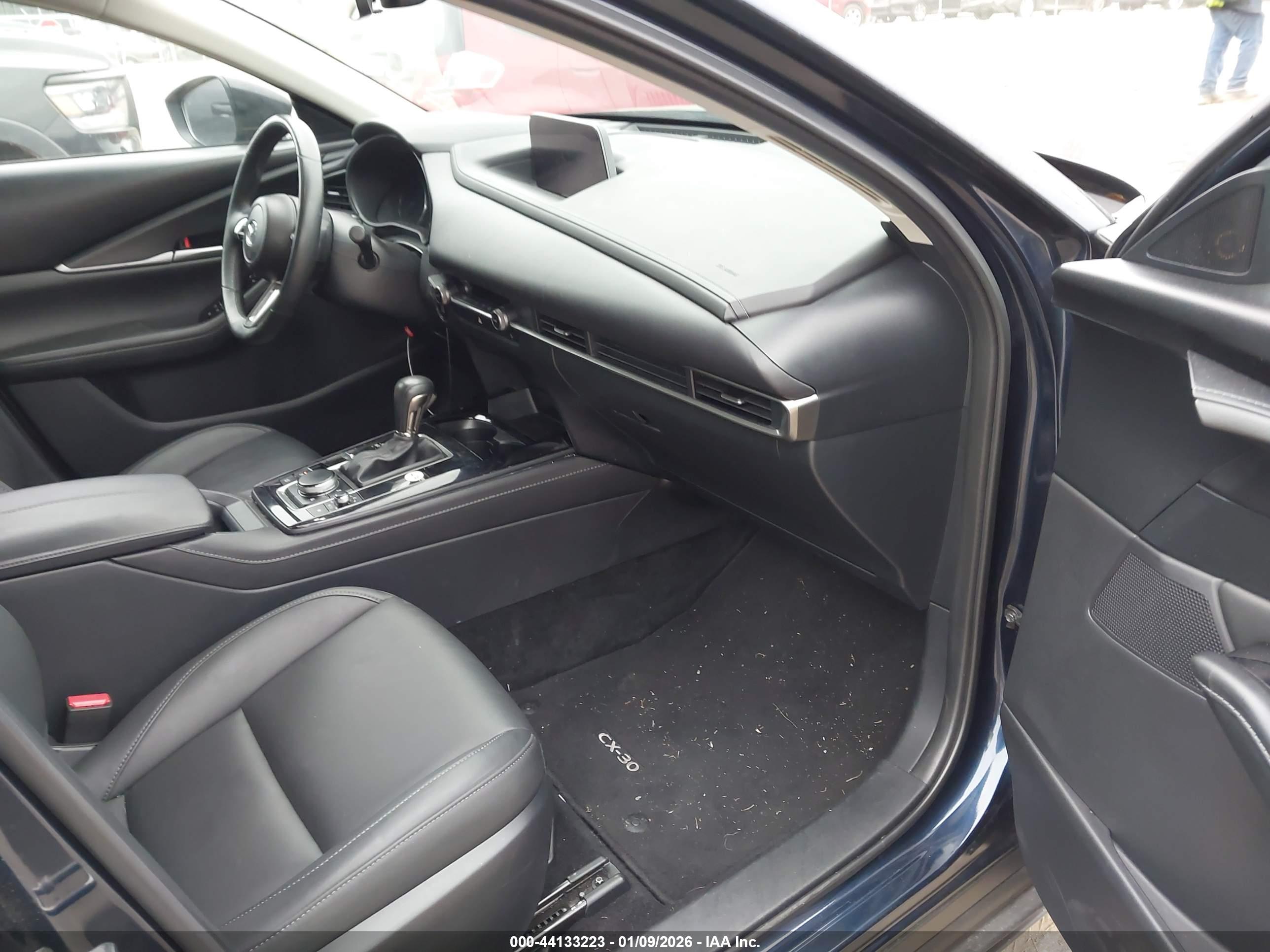 MAZDA CX-30 image 5