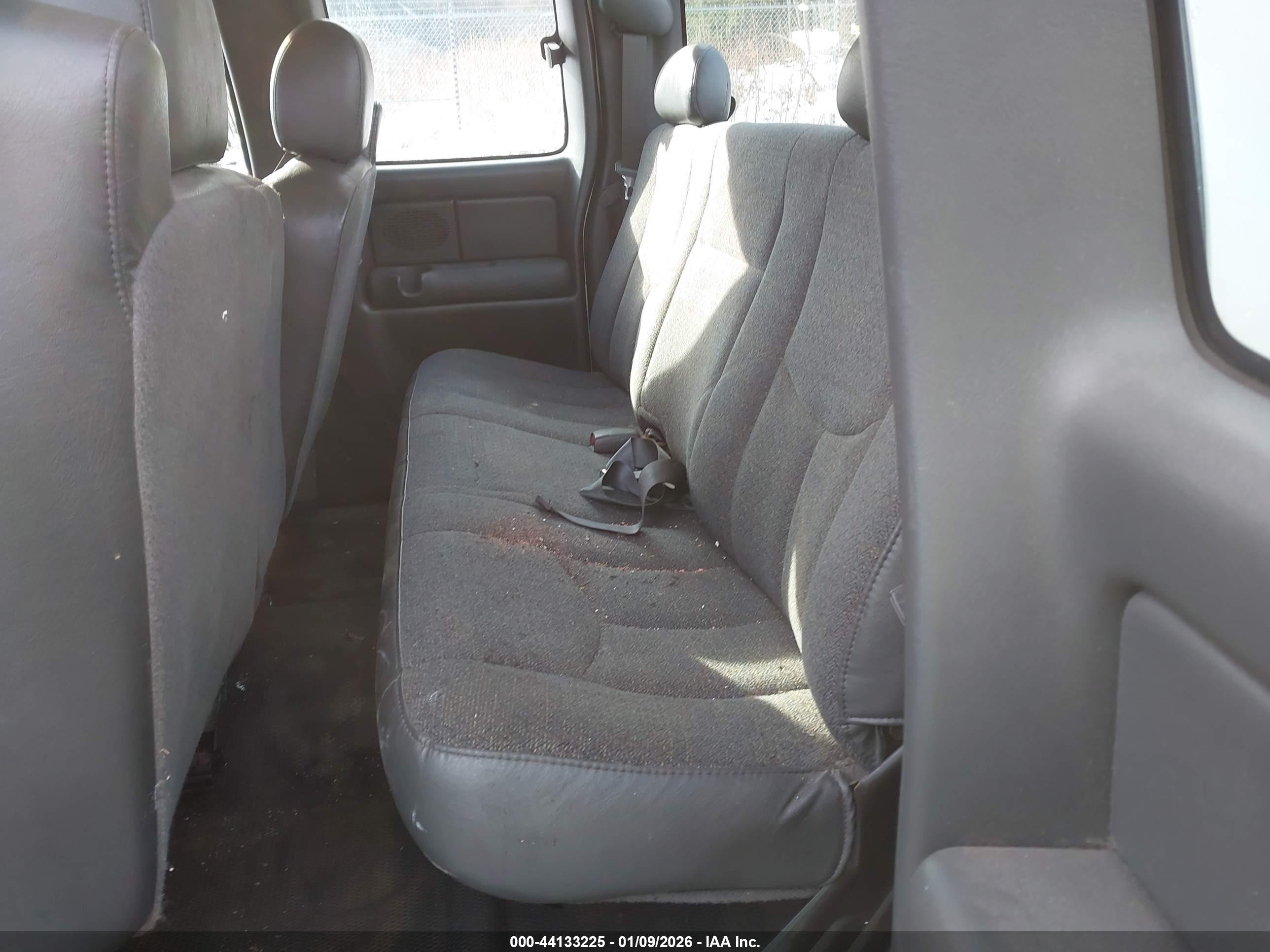 GMC SIERRA image 8