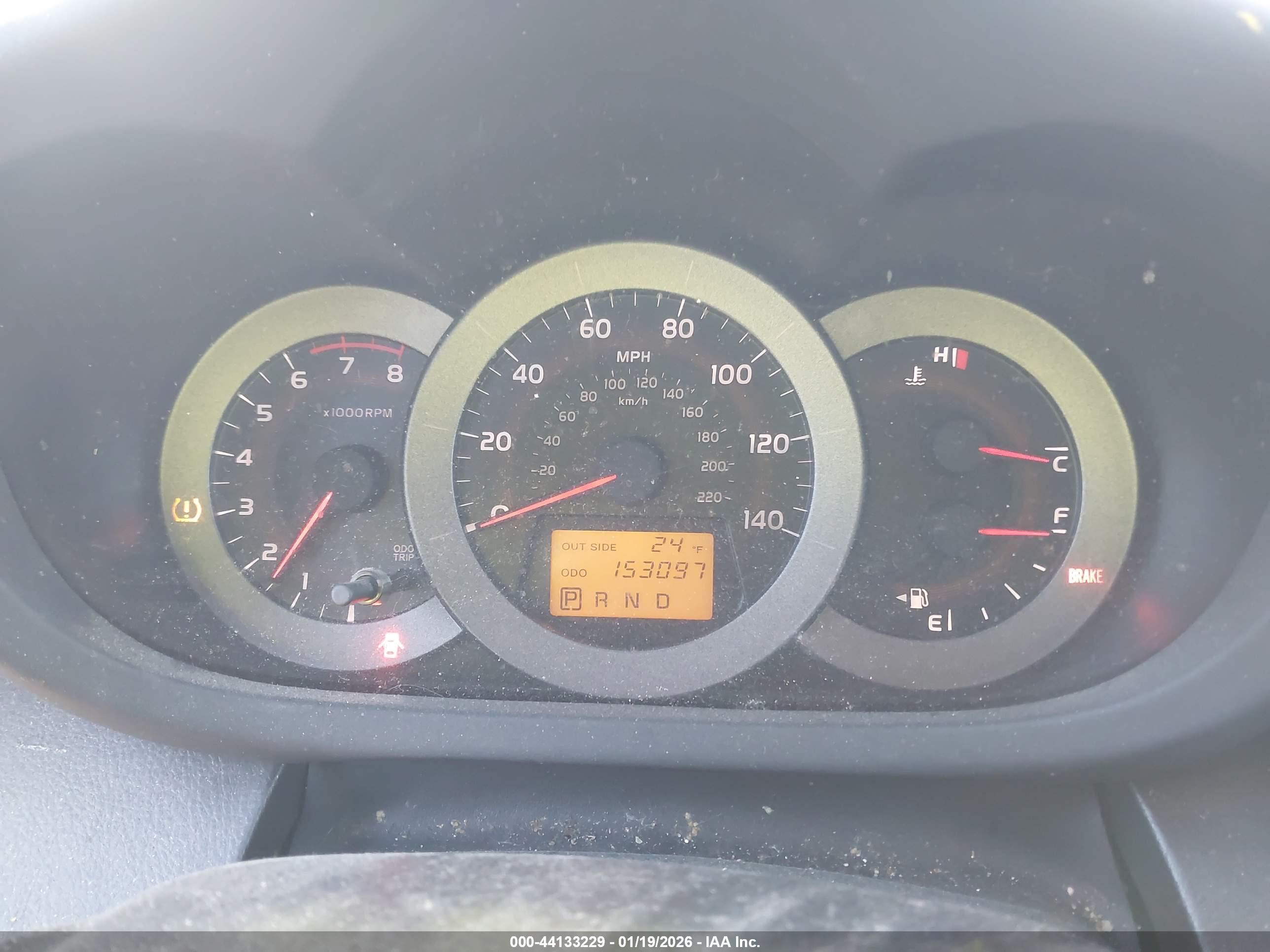 TOYOTA RAV4 image 7