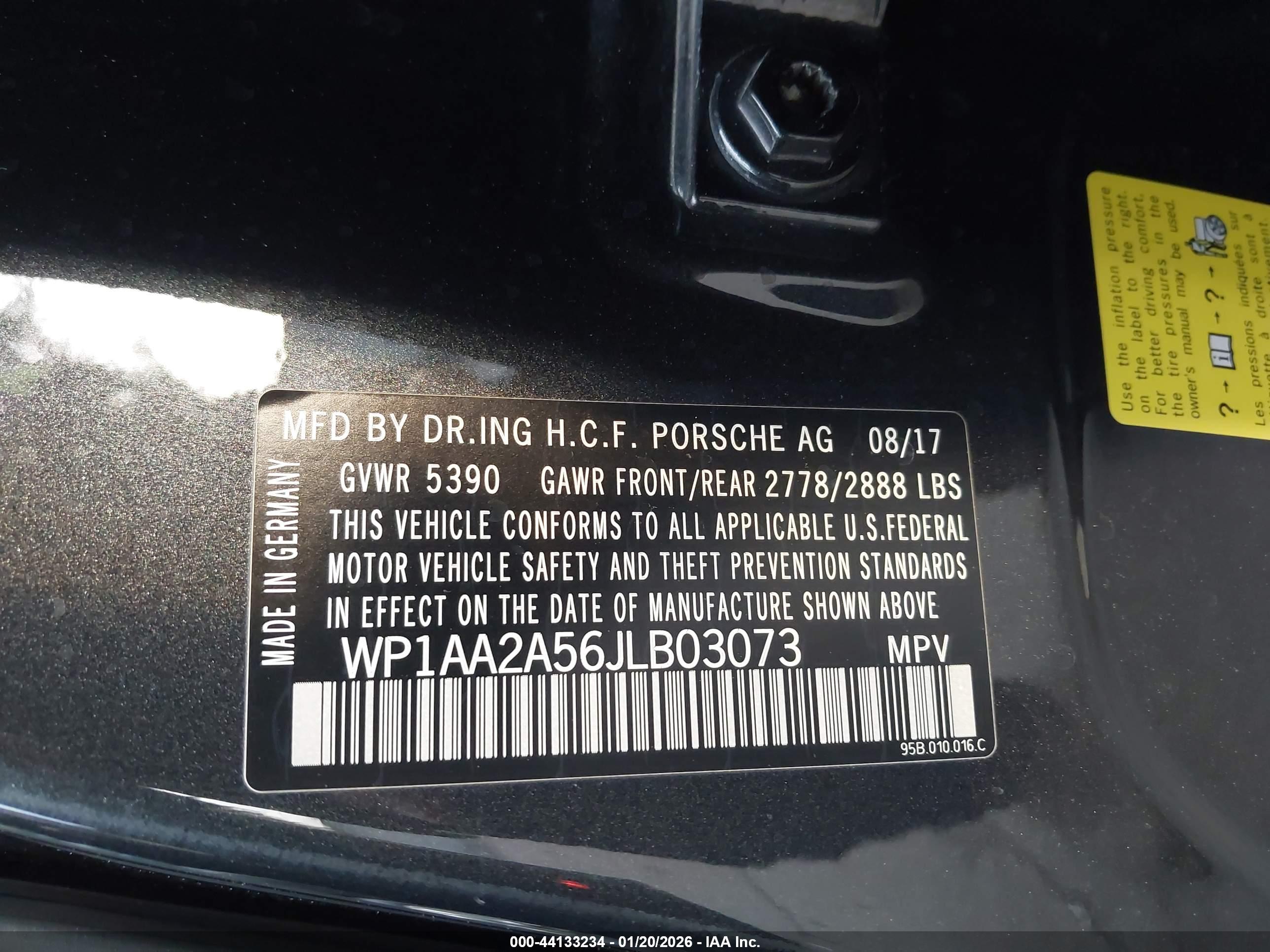 PORSCHE MACAN image 9