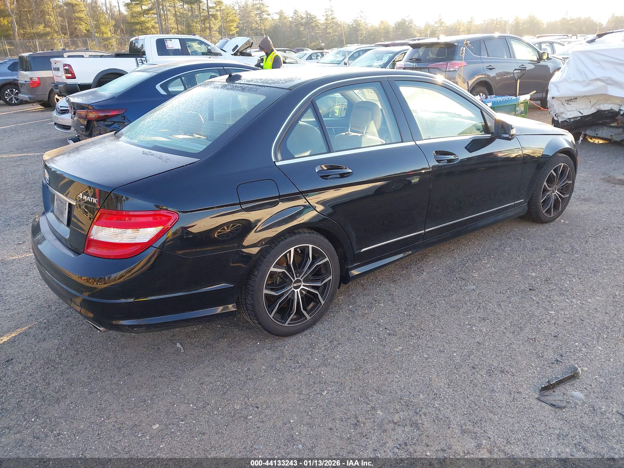 MERCEDES-BENZ C image 4
