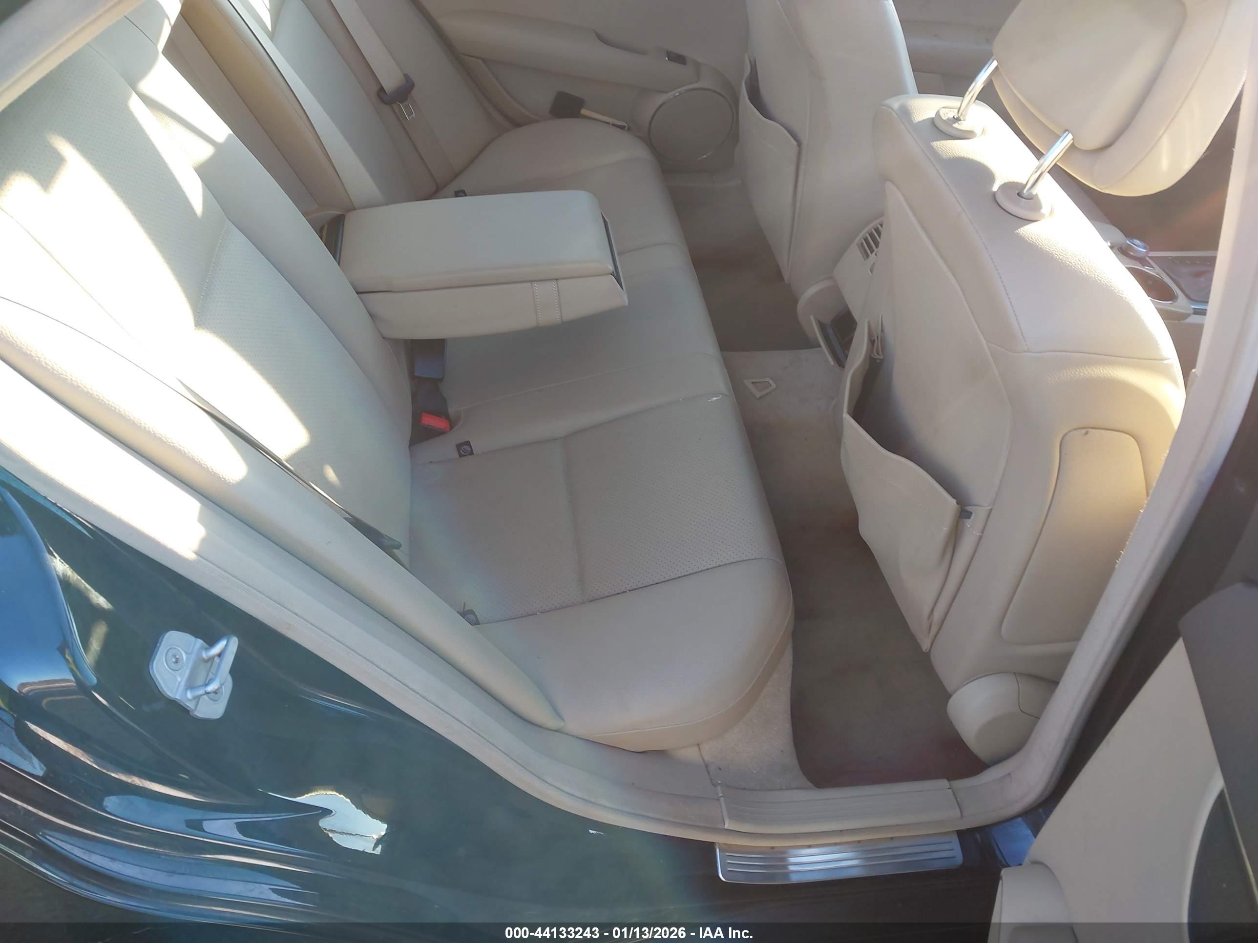 MERCEDES-BENZ C image 8