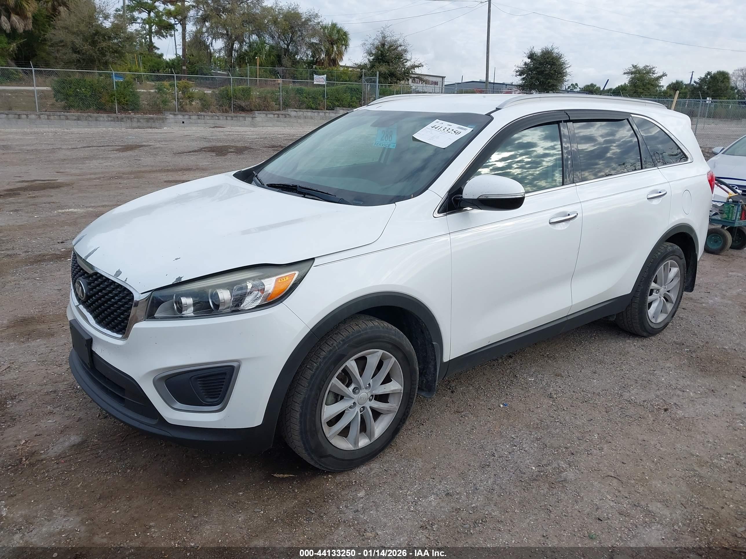 KIA SORENTO image 2