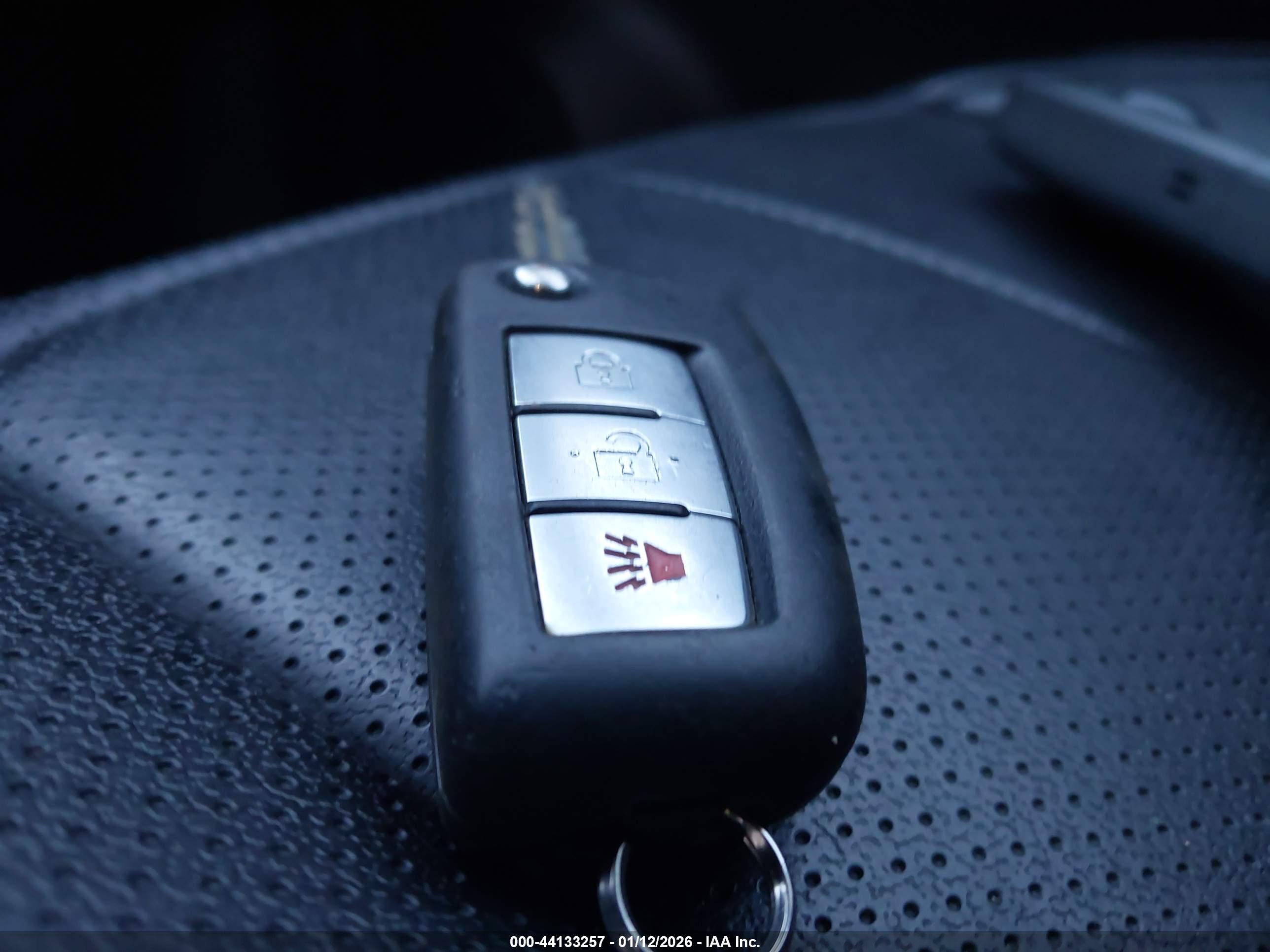 NISSAN ROGUE image 11
