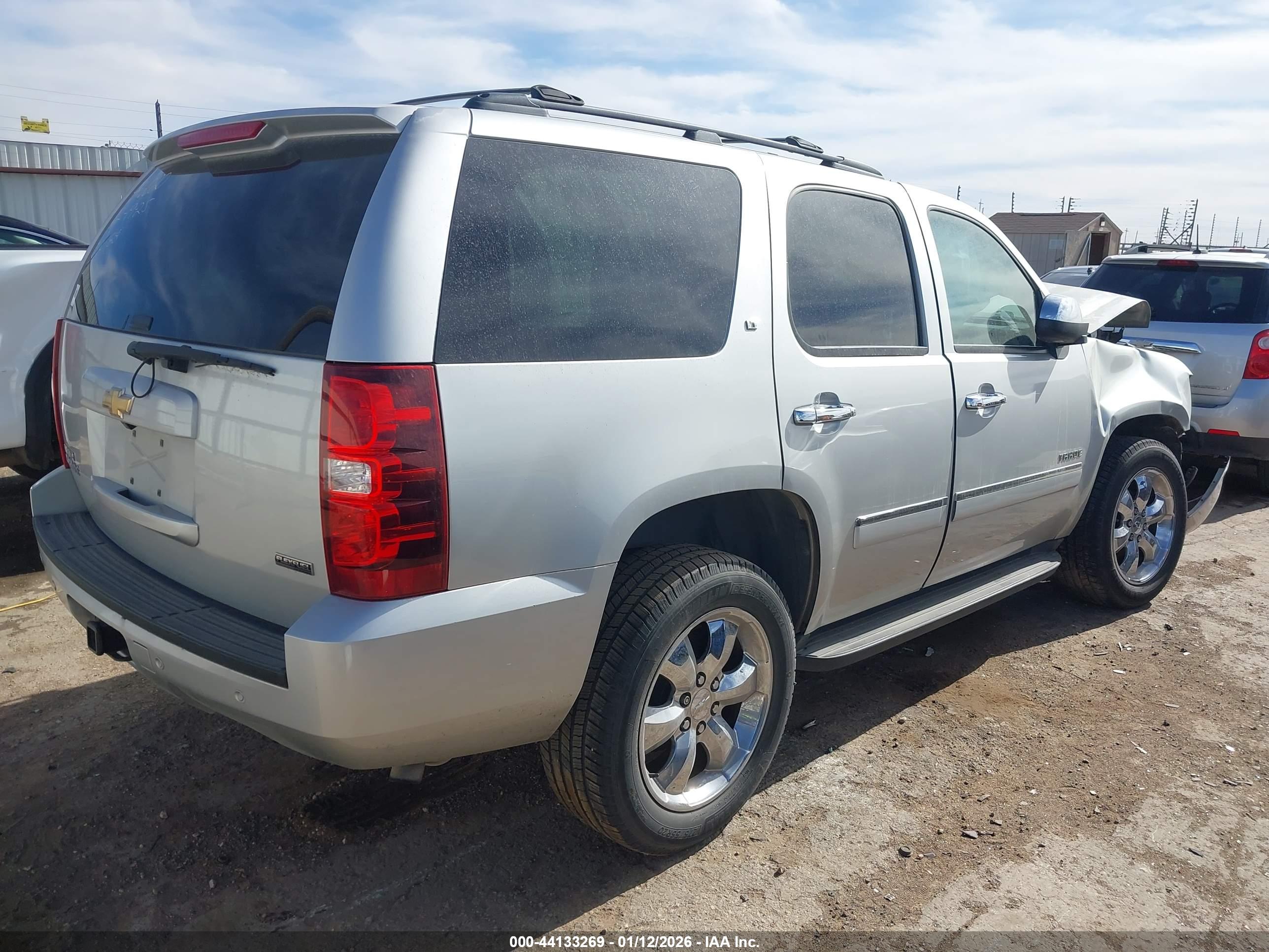 CHEVROLET TAHOE image 4