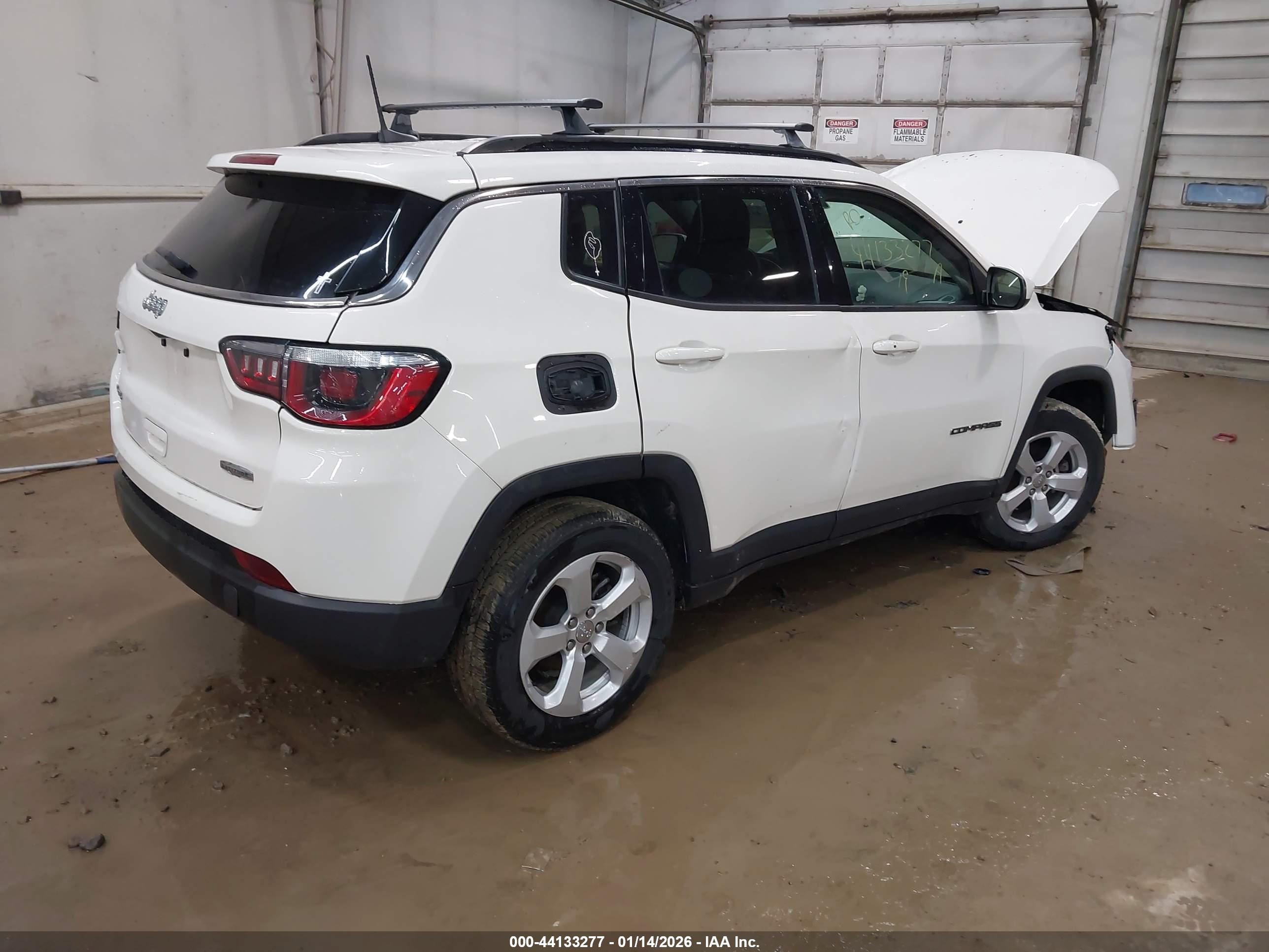 JEEP COMPASS image 4