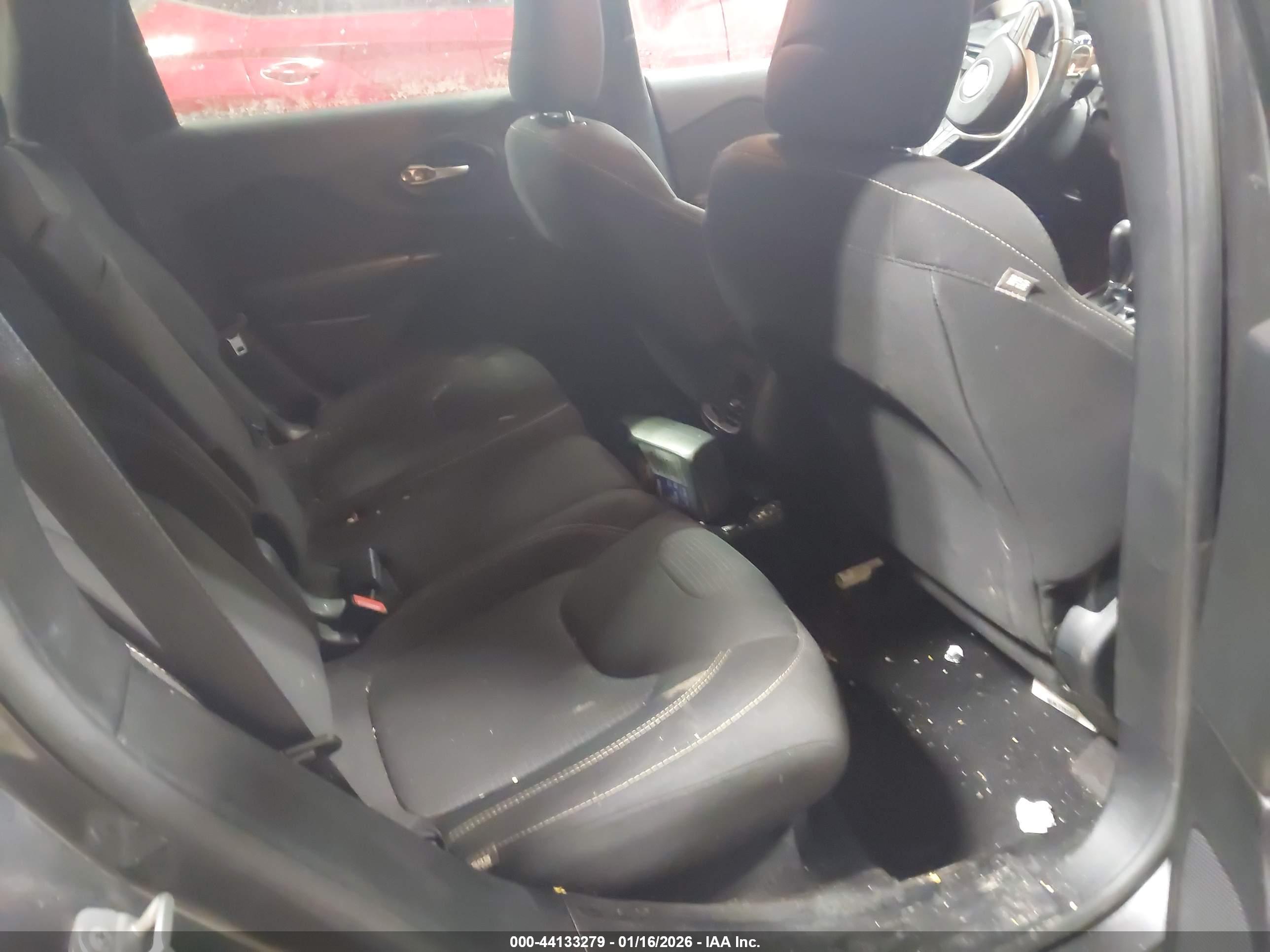JEEP CHEROKEE image 8