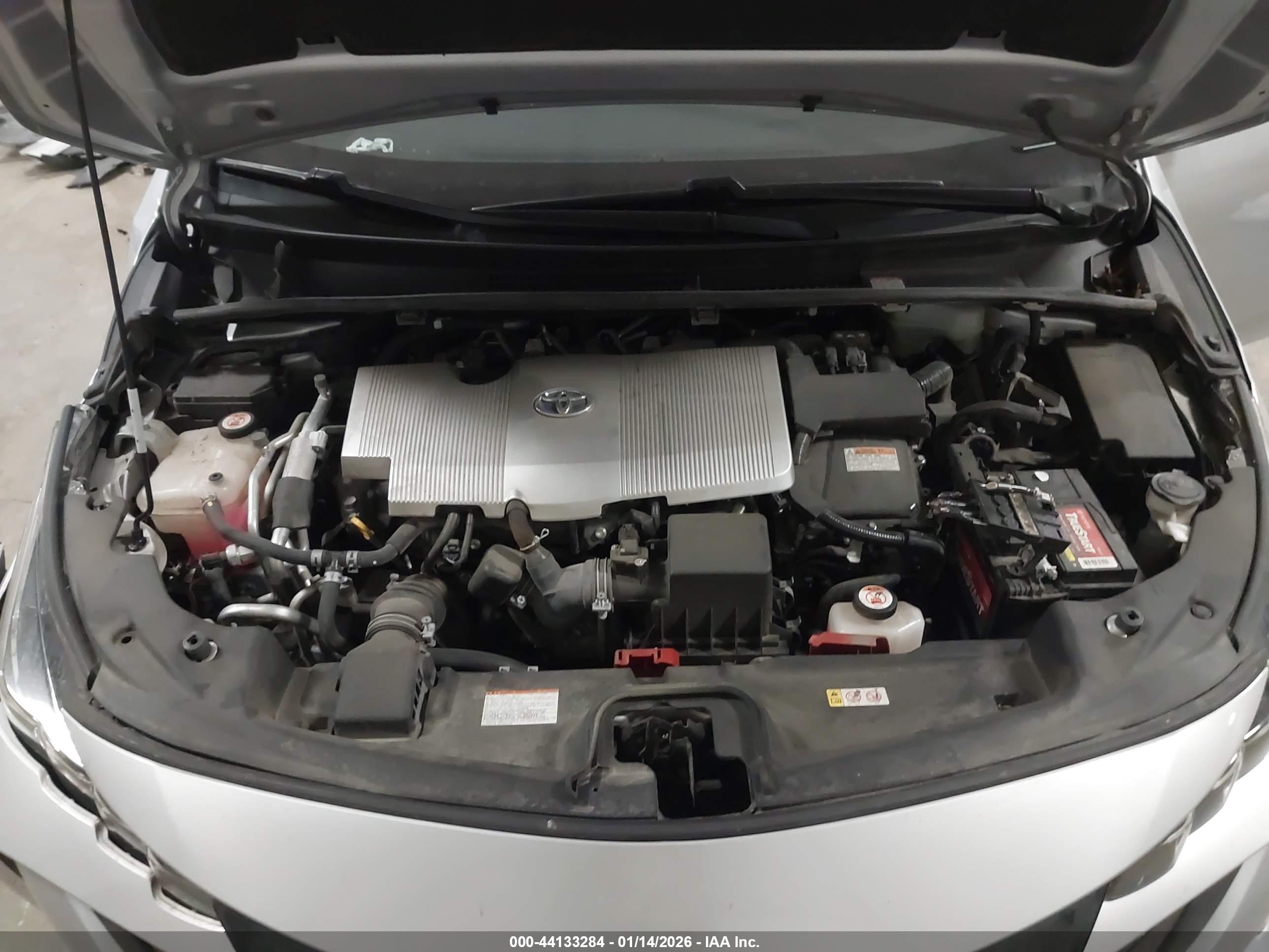 TOYOTA PRIUS image 10